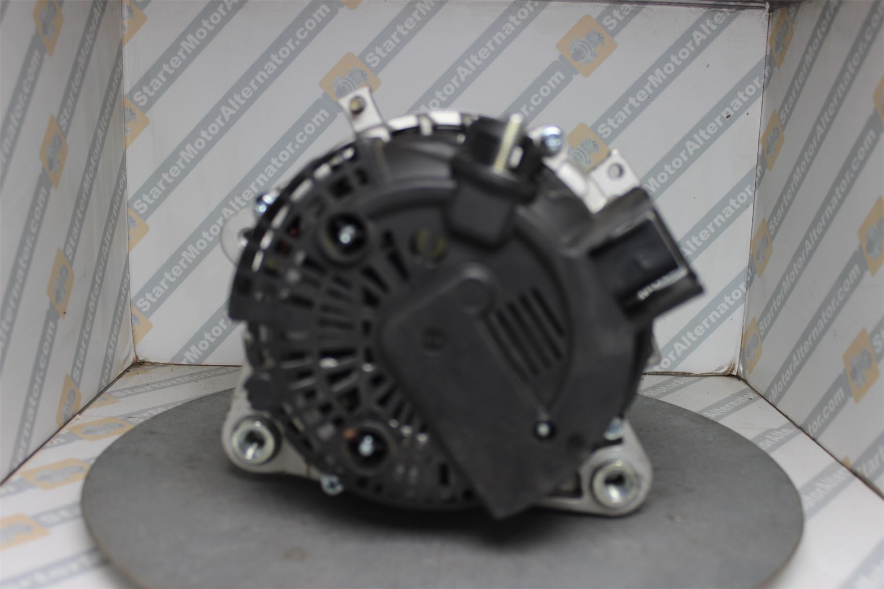 XIG1472 Alternator For Ford