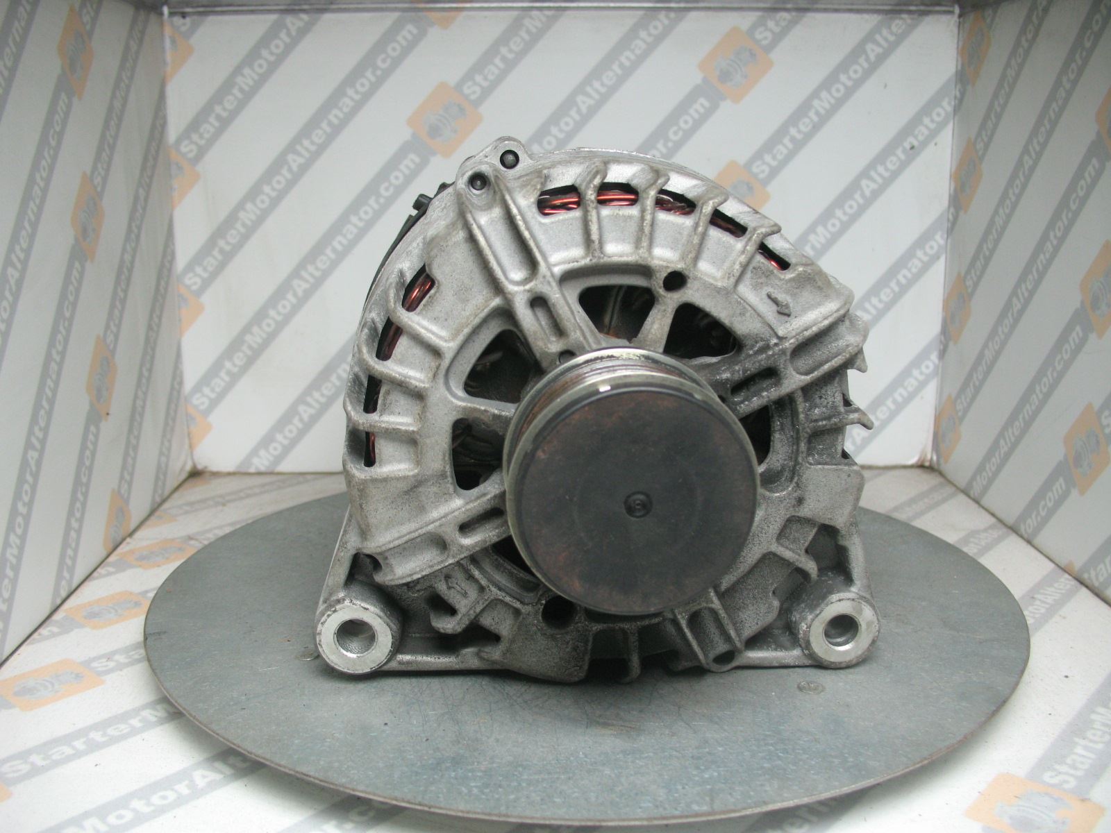 XIC2033 Alternator For Citroen / DS / Fiat / Mitsubishi / Peugeot