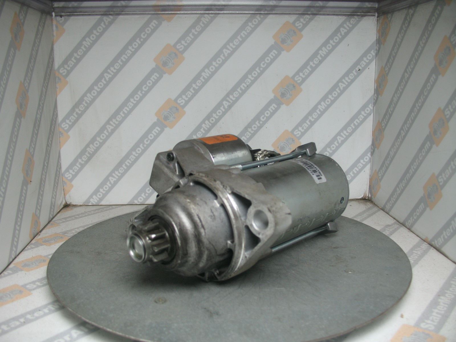 XIU1330 Starter Motor For Audi / Seat / Skoda / Volkswagen