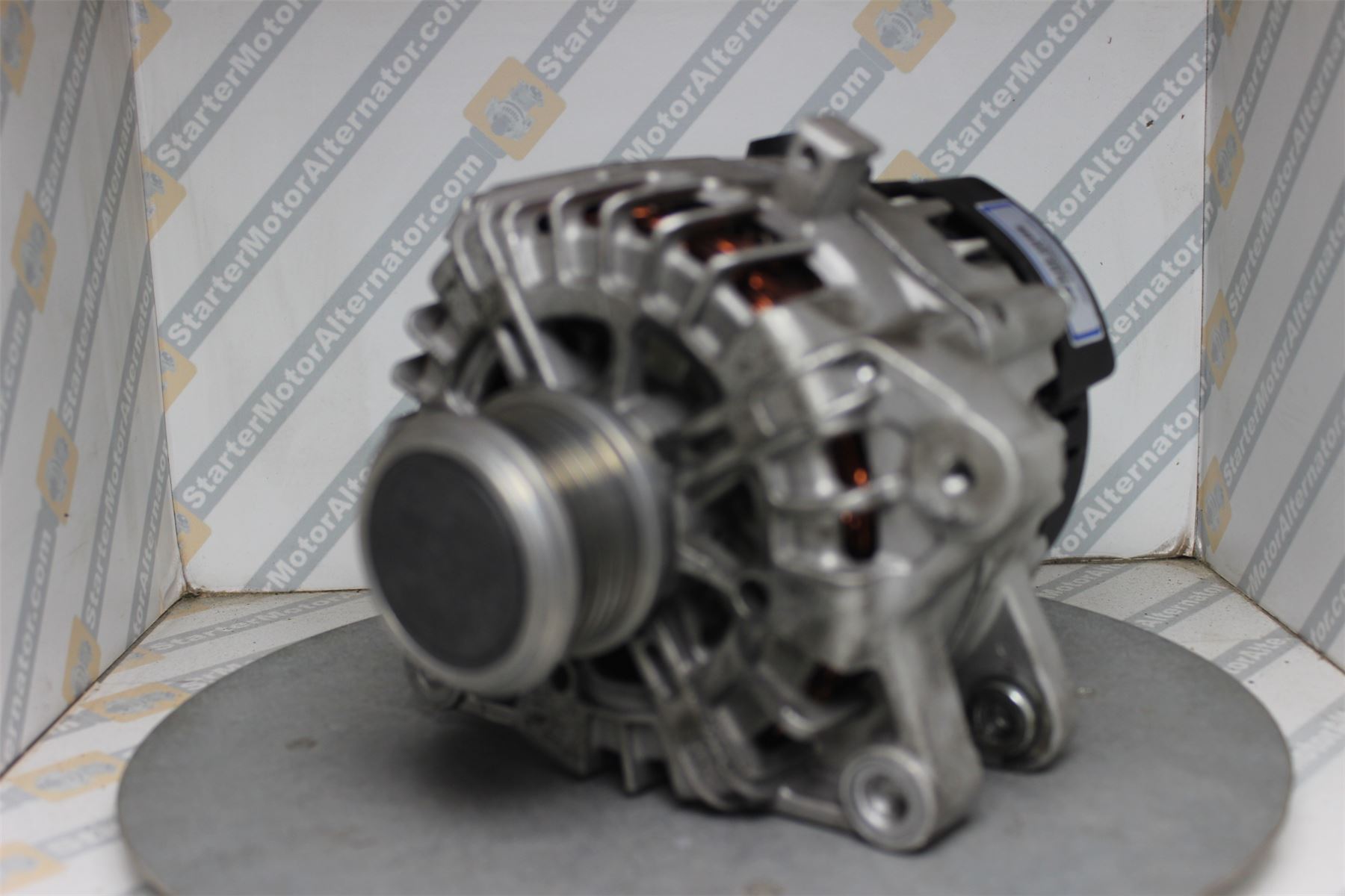 XIG1472 Alternator For Ford