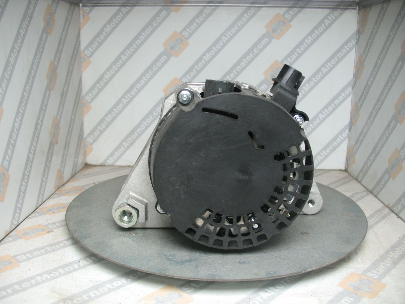 XIB1894 Alternator For Toyota