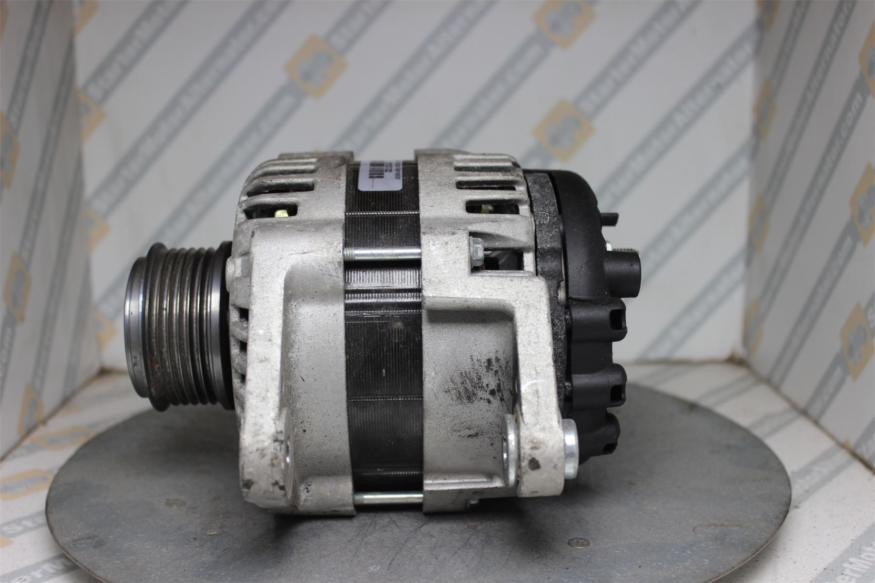 XIK3357 Alternator For Opel / Vauxhall