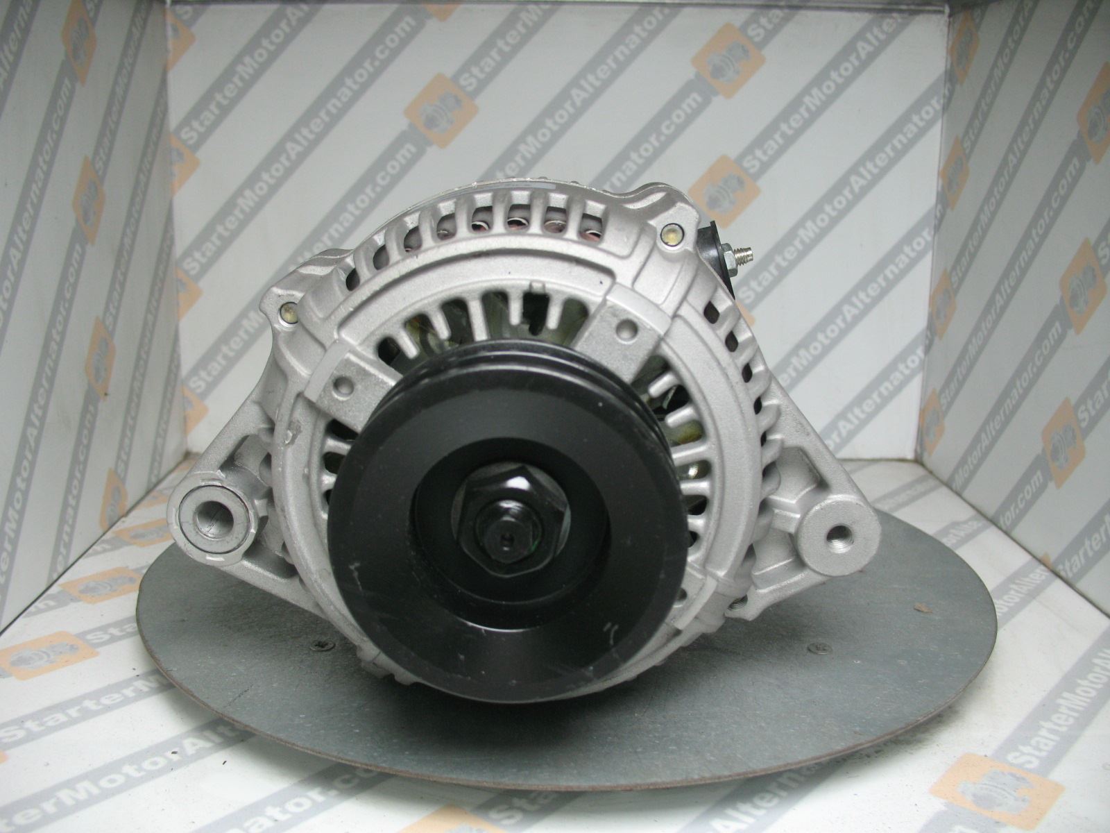 XIB1724 Alternator For Toyota