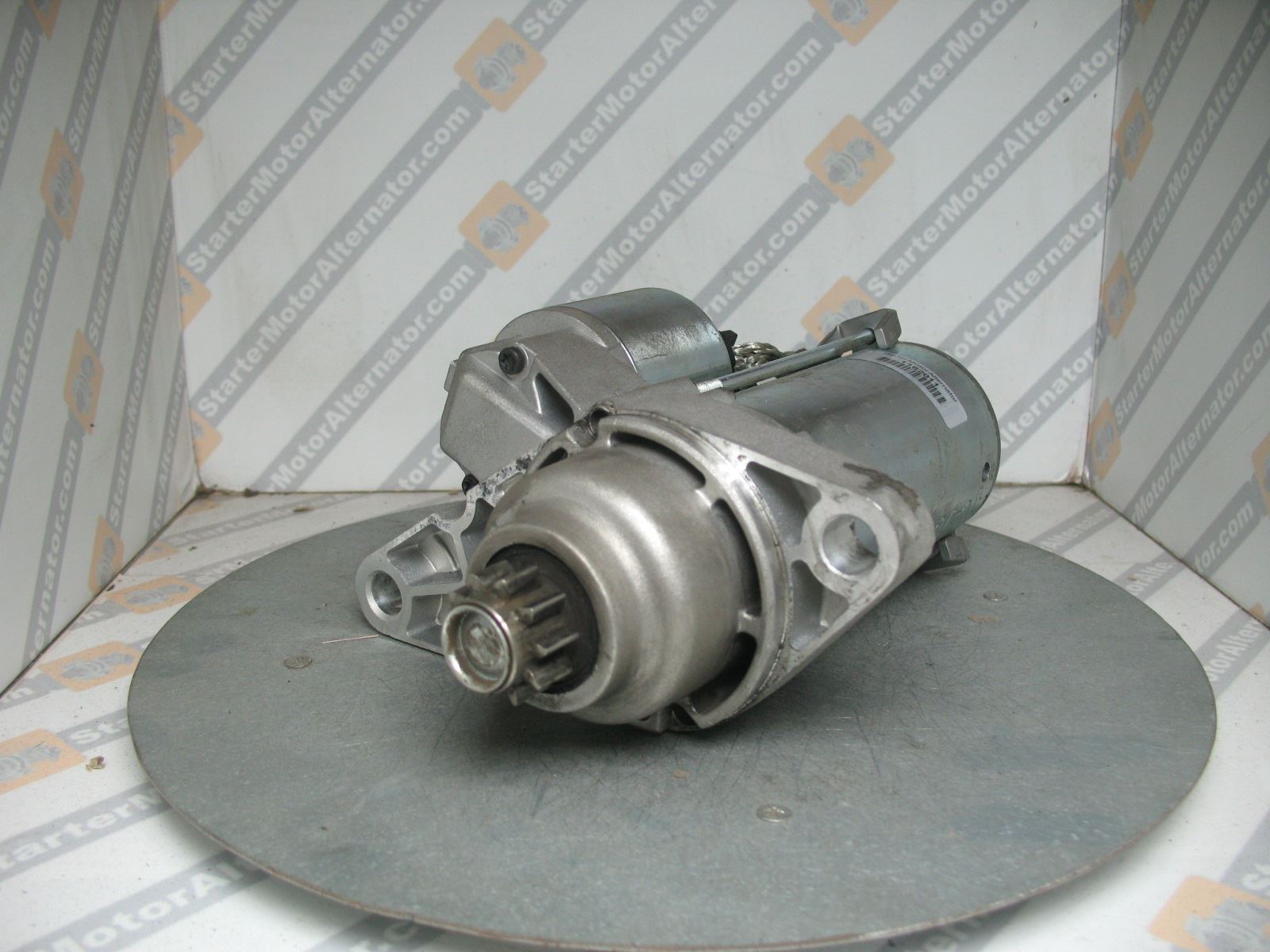 XIU1330 Starter Motor For Audi / Seat / Skoda / Volkswagen