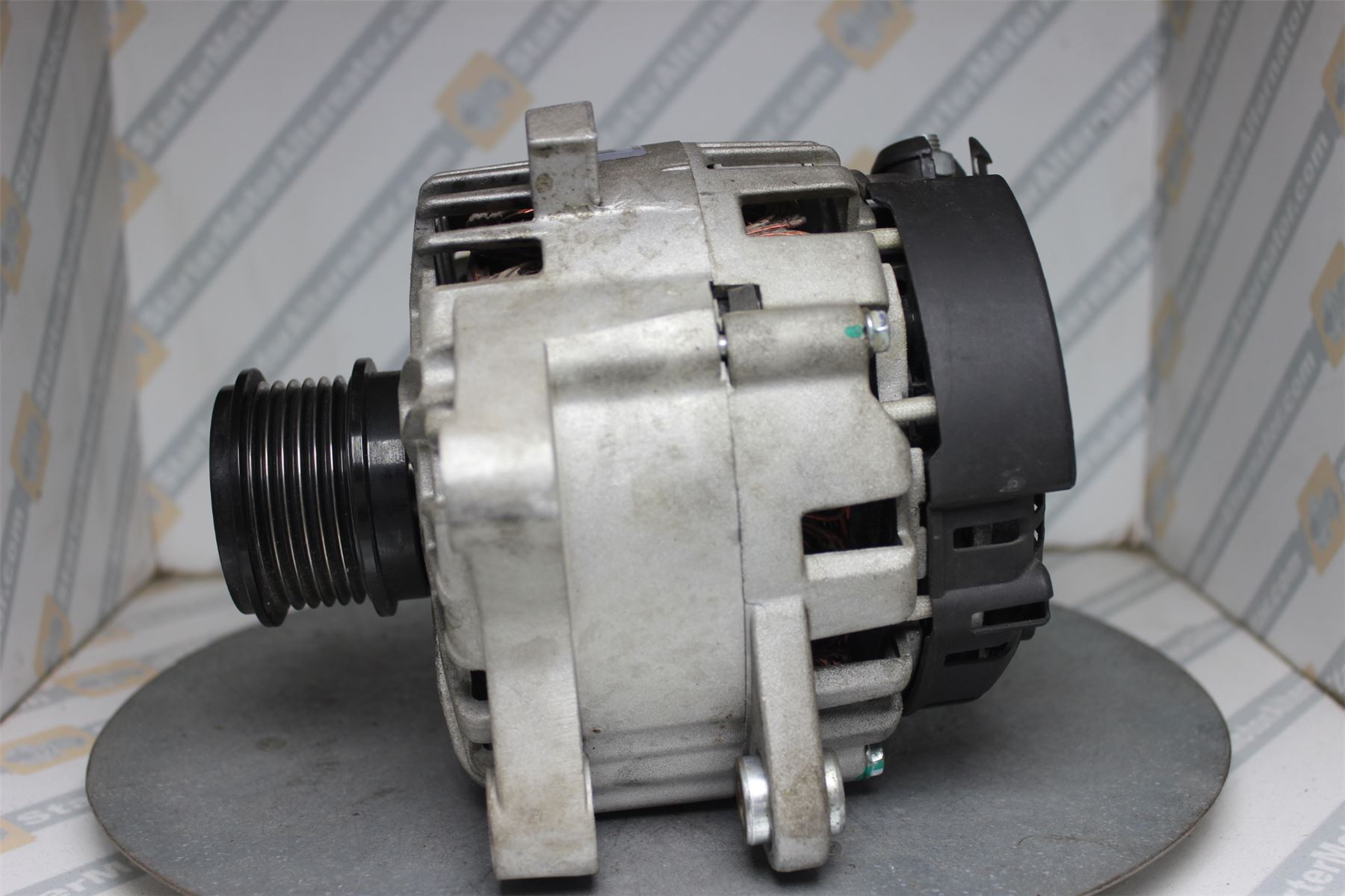 XIG1578 Alternator For Ford