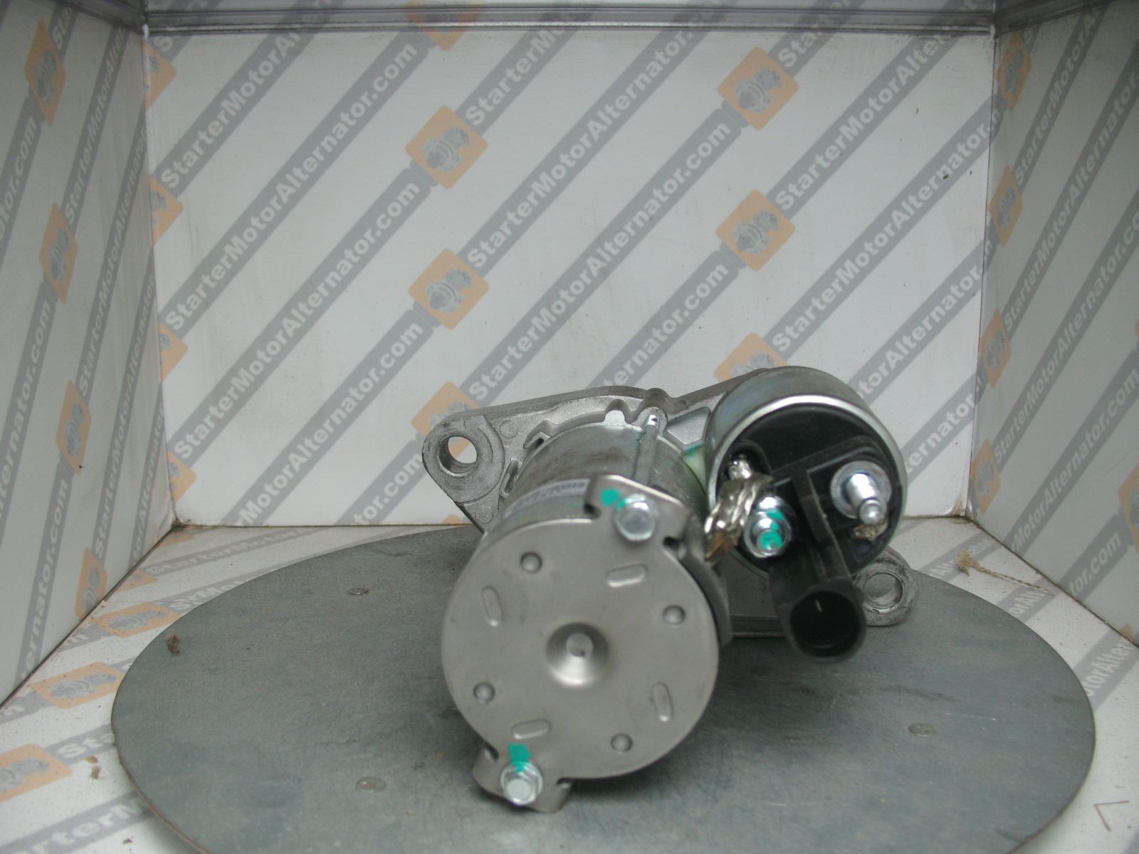 XIU1330 Starter Motor For Audi / Seat / Skoda / Volkswagen