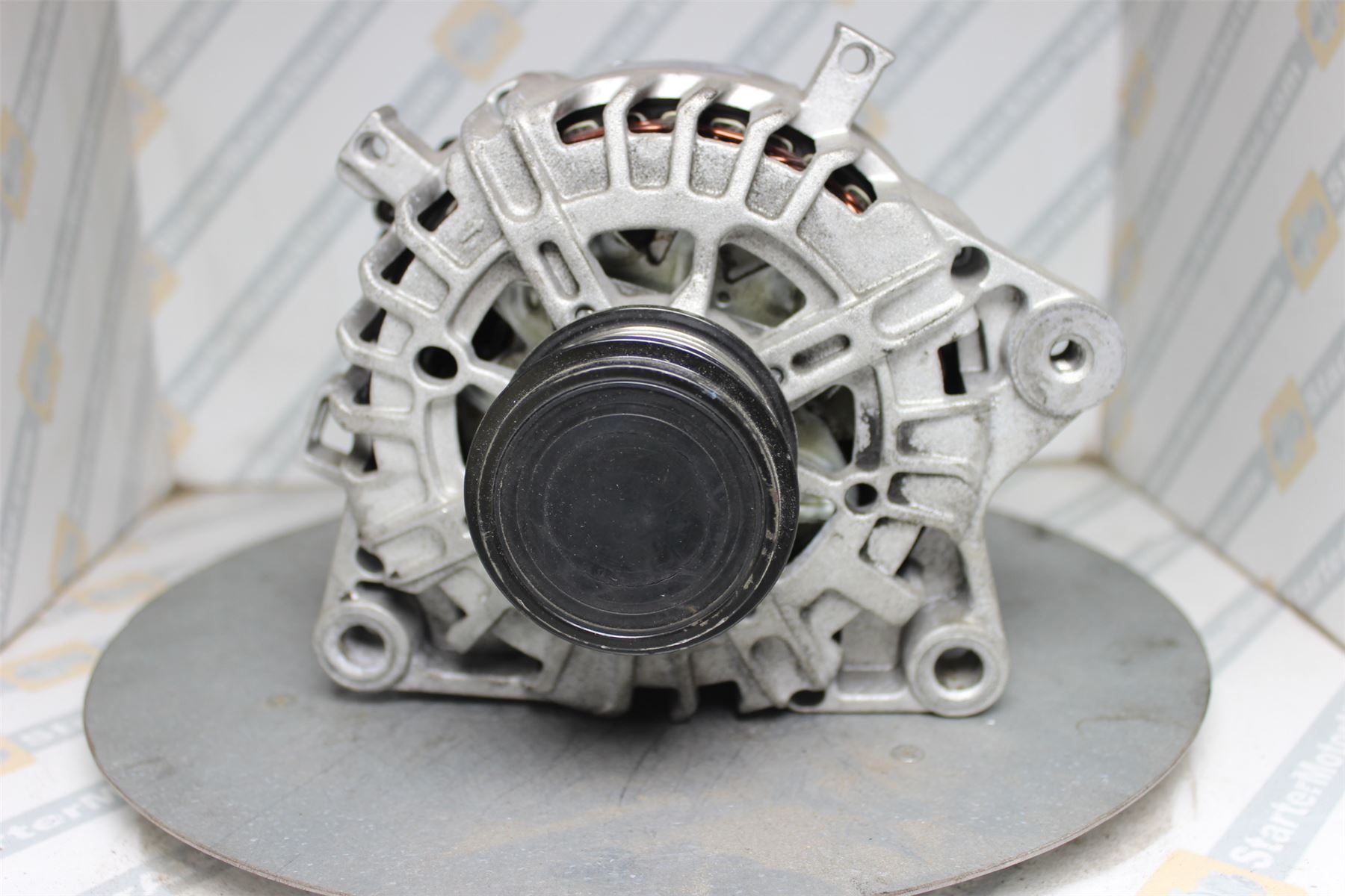 XIG1472 Alternator For Ford