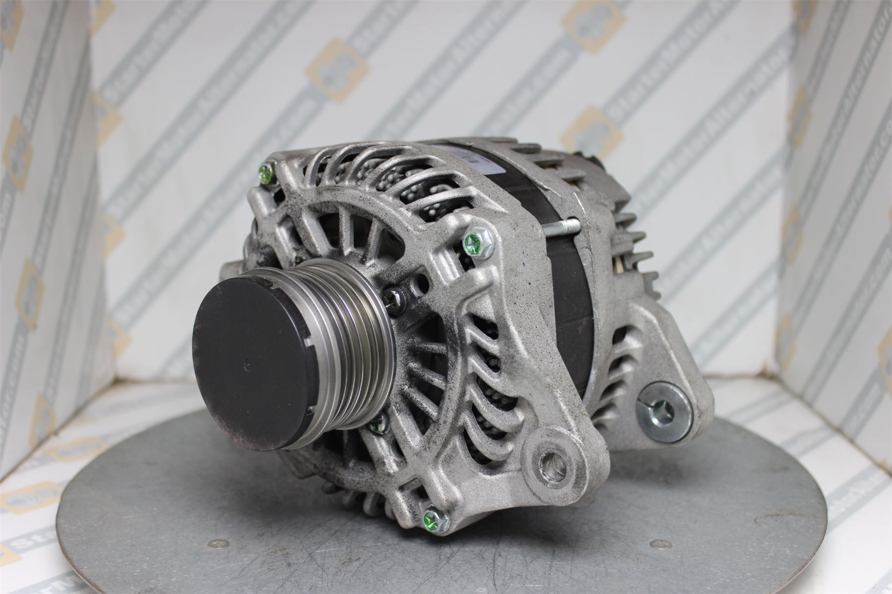 XIG1275 Alternator For Nissan