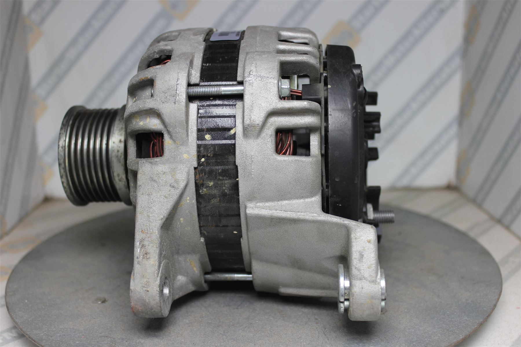 XIK4547 Alternator For Iveco