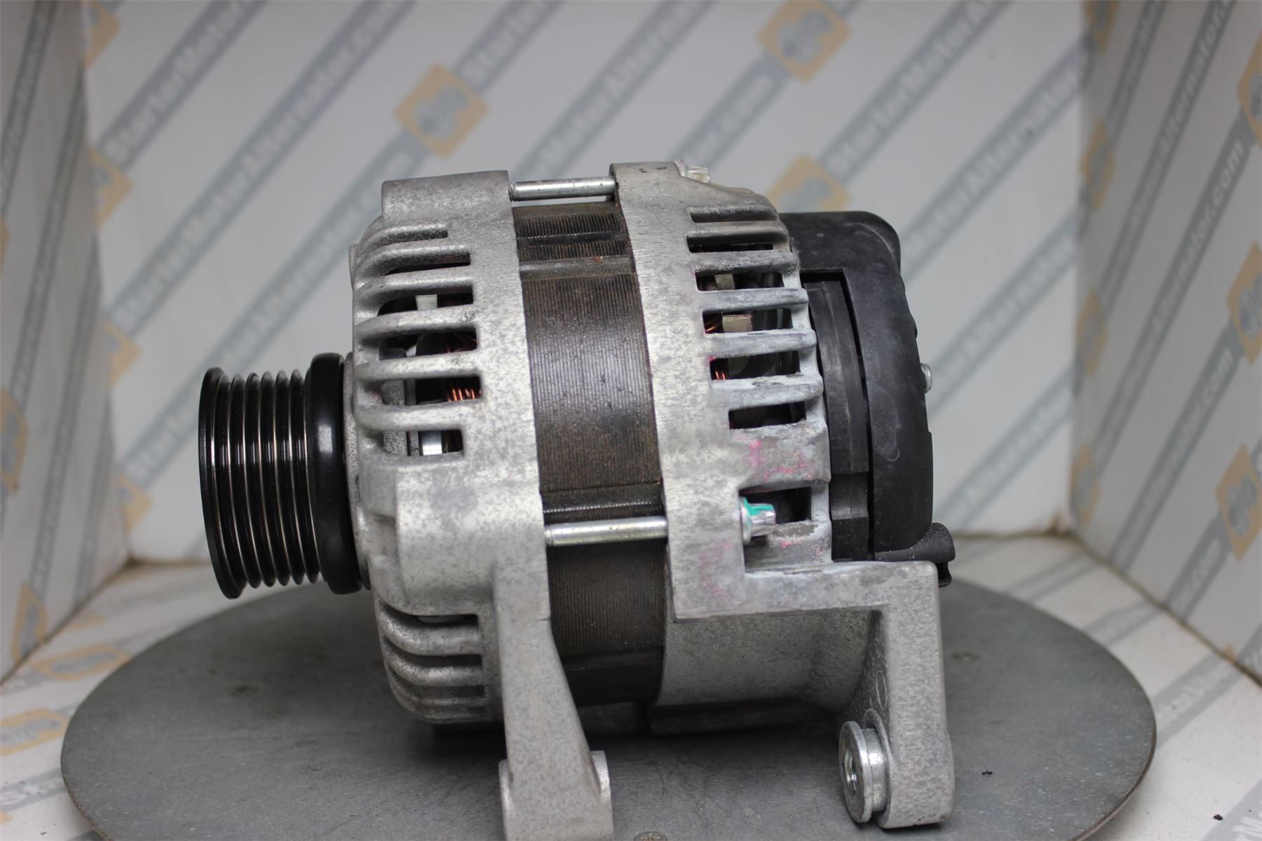 XIK3359 Alternator For Chevrolet / Opel / Vauxhall