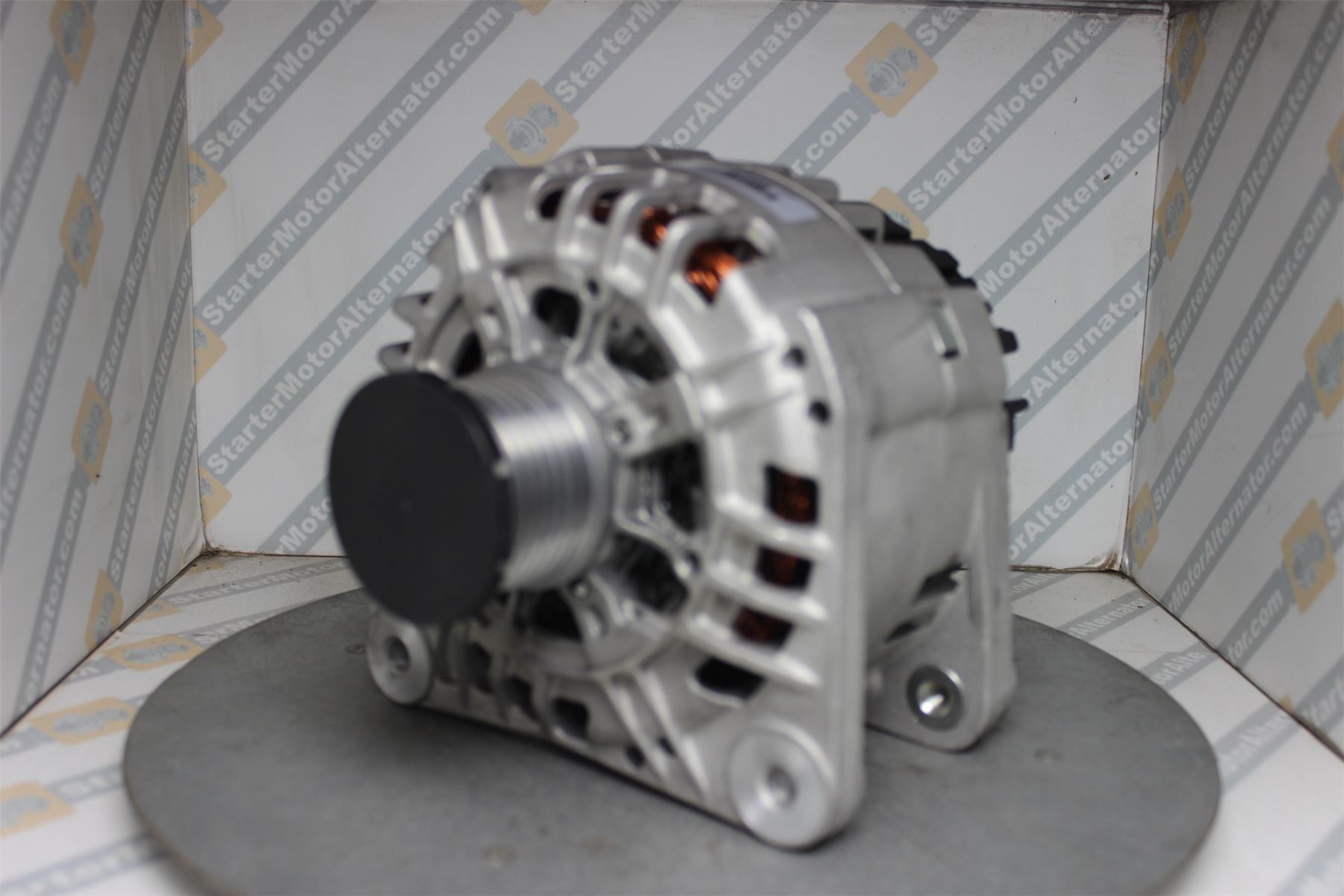 XIK3044 Alternator For Dacia / Renault