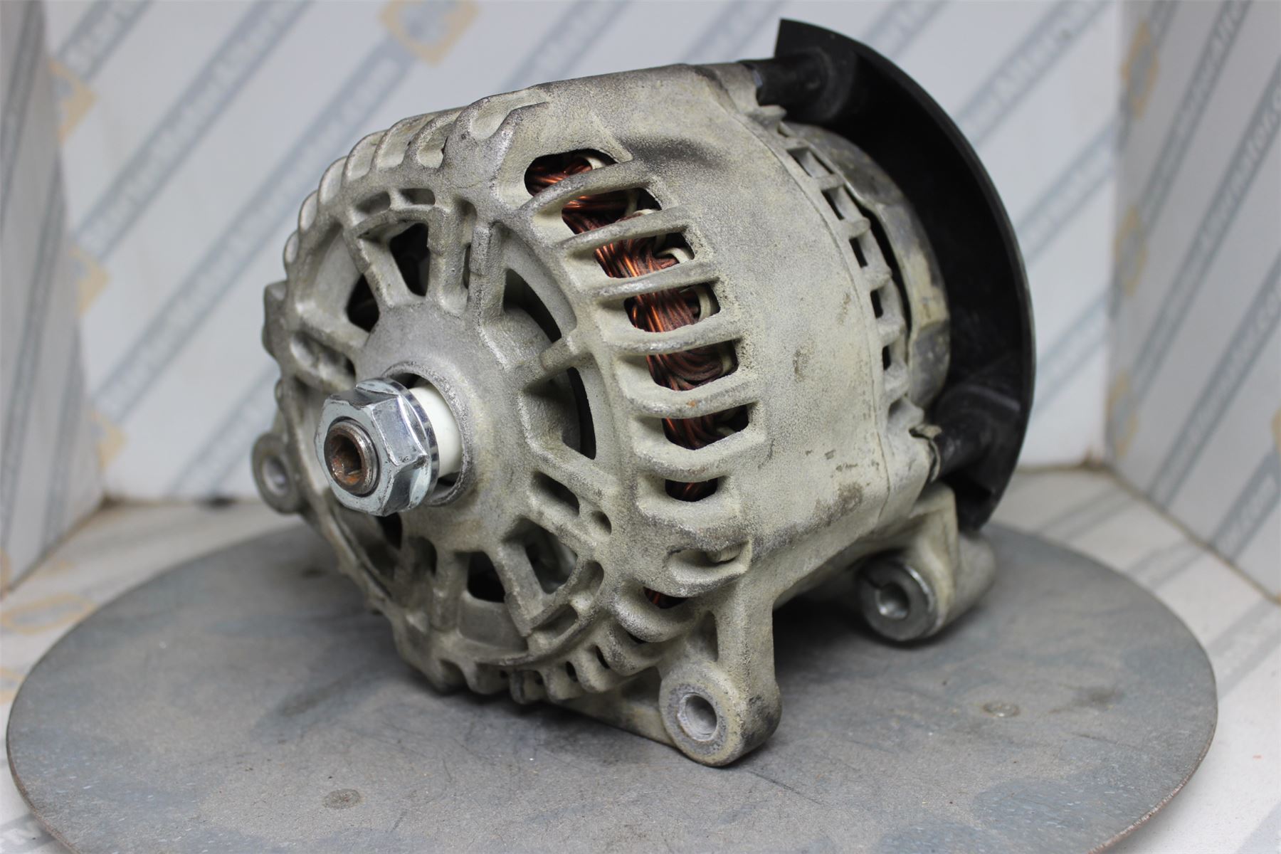 XIK2852 Alternator For Ford