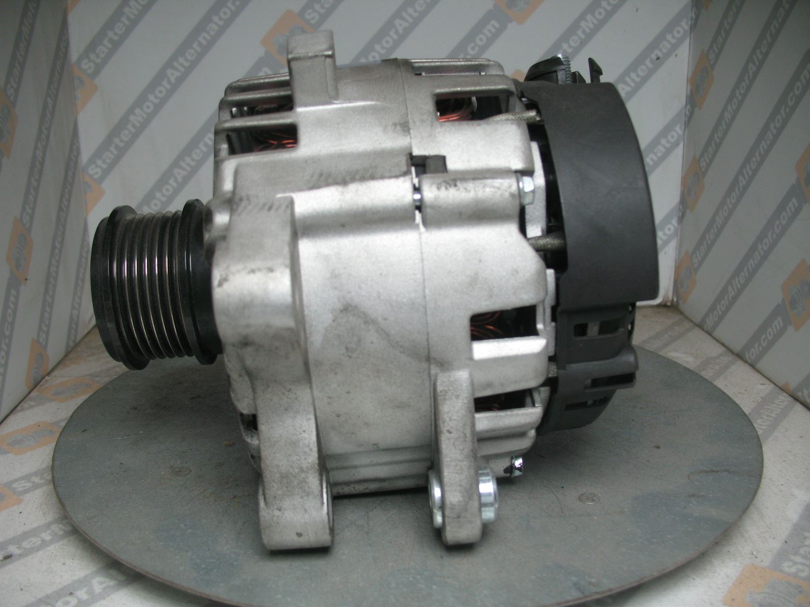 XIG1578 Alternator For Ford