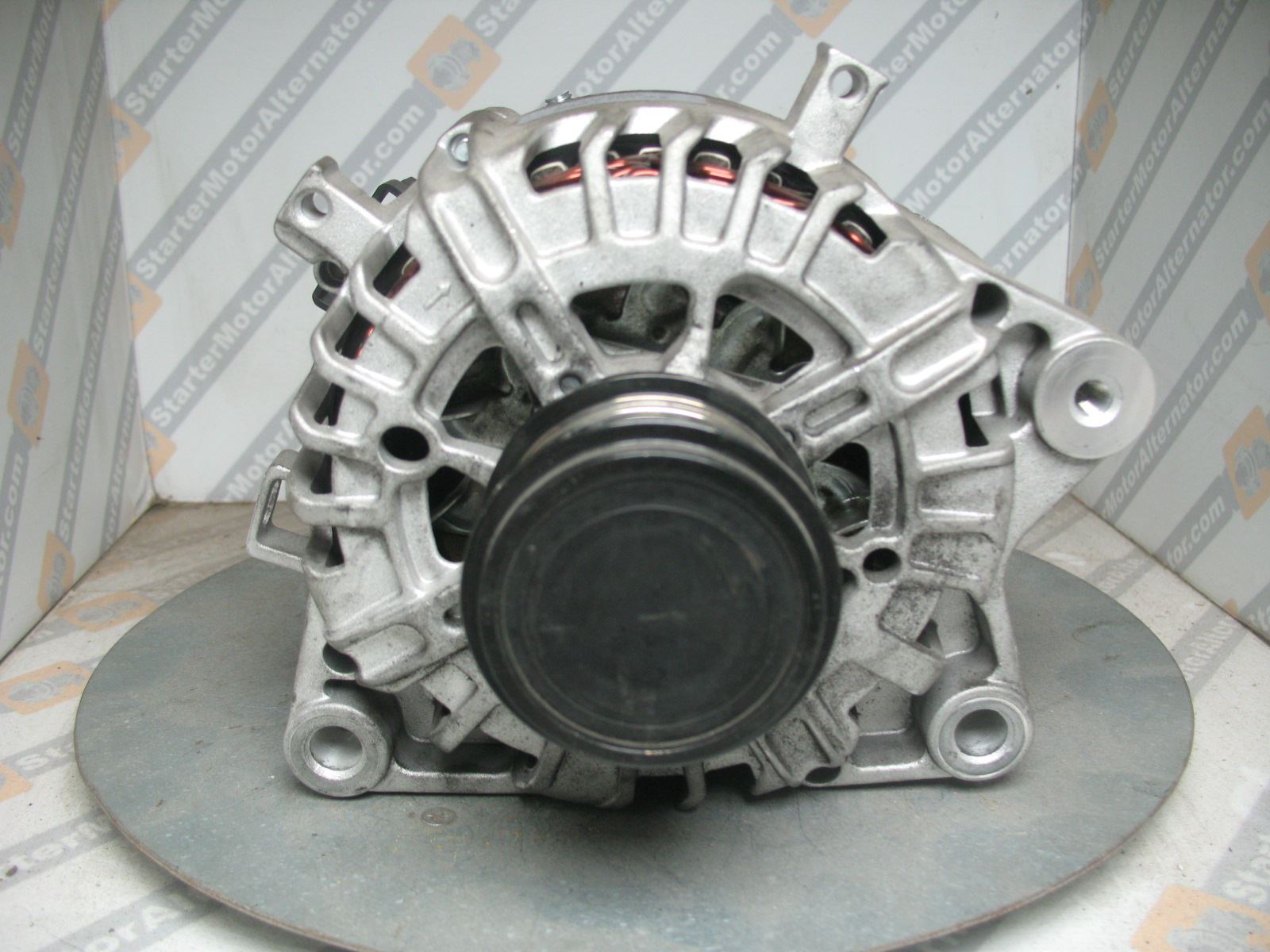XIG1578 Alternator For Ford