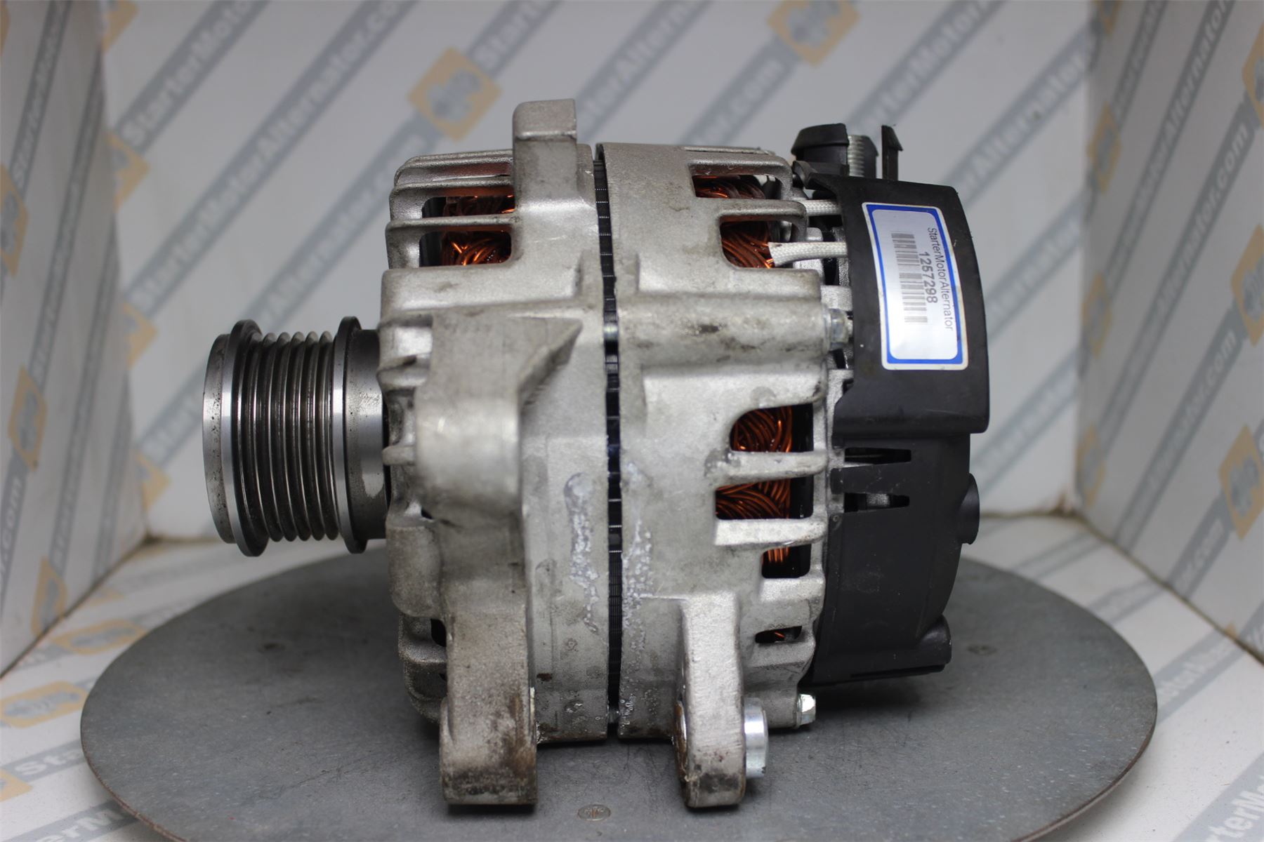 XIG1472 Alternator For Ford