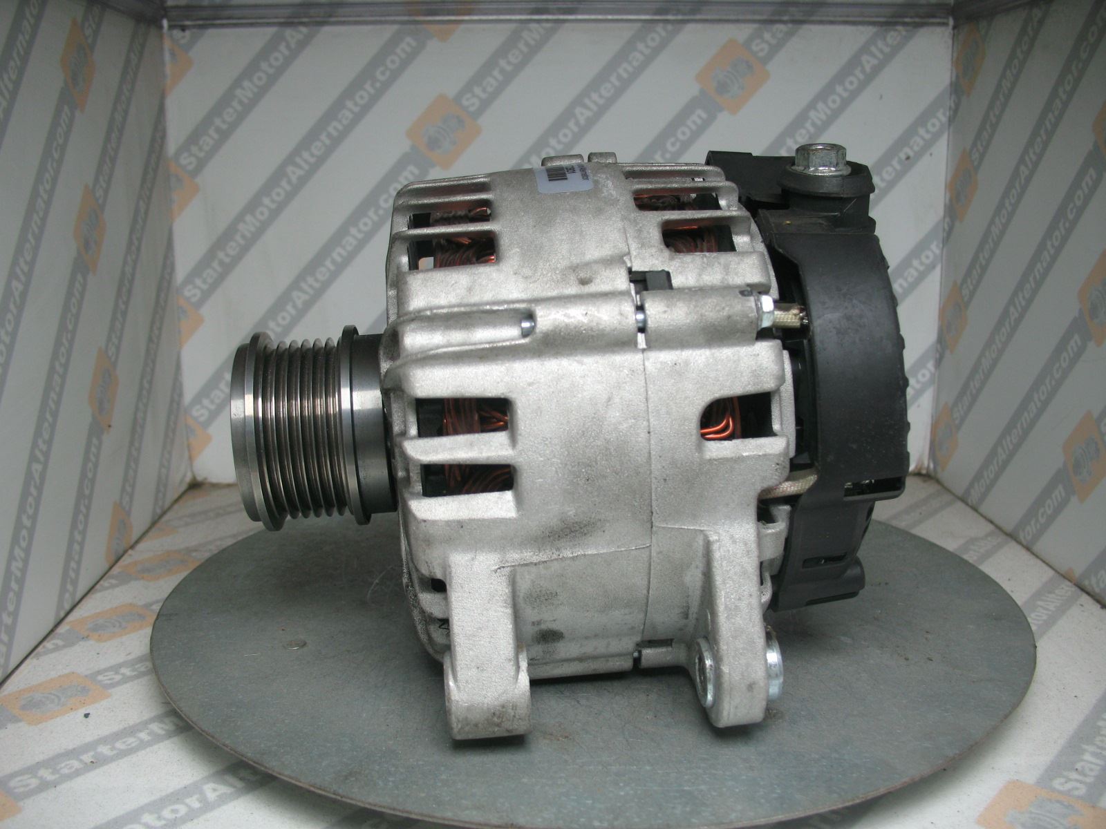 XIG1599 Alternator For Ford
