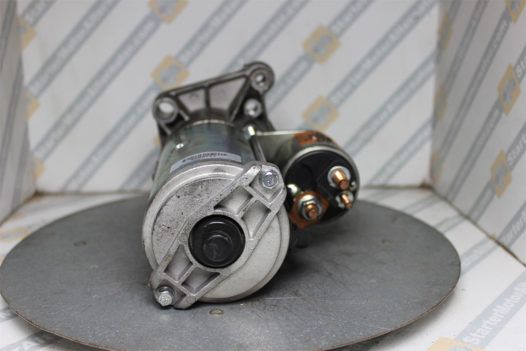 XIU1193 Starter Motor For Mitsubishi / Nissan / Opel / Renault / Suzuki / Vauxhall