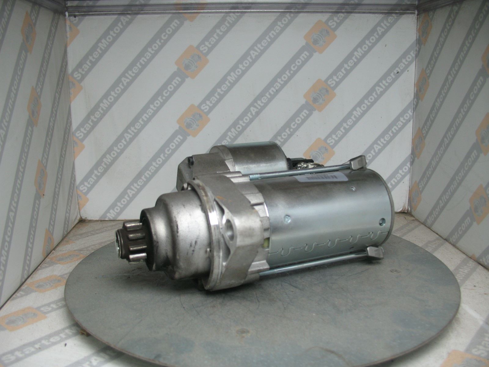 XIU1330 Starter Motor For Audi / Seat / Skoda / Volkswagen