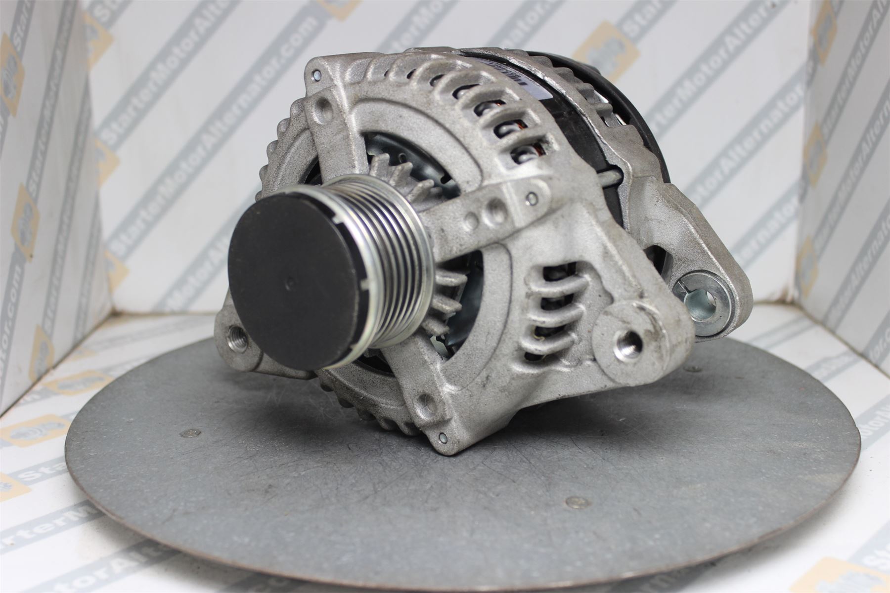 XIK3733 Alternator For Hyundai / Kia