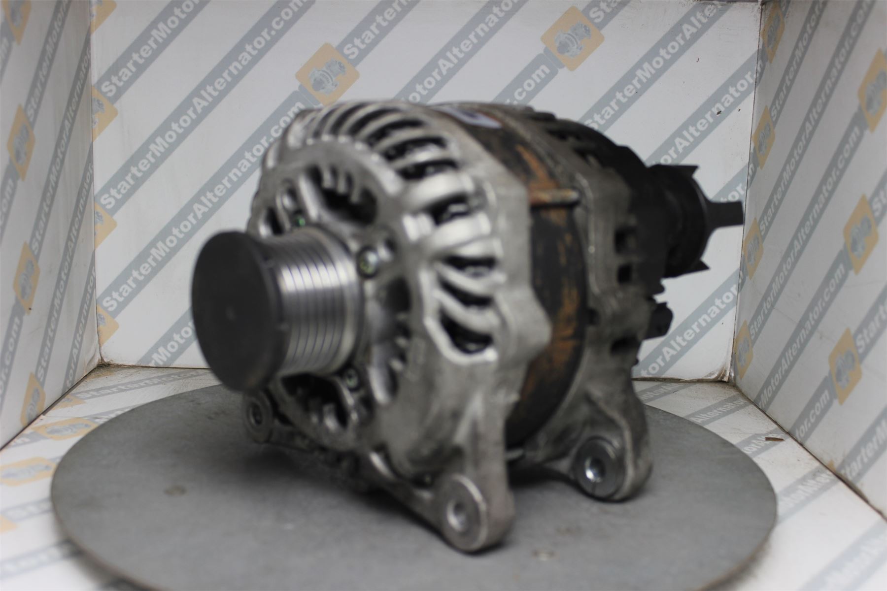 XIG1577 Alternator For Fiat / Nissan / Renault