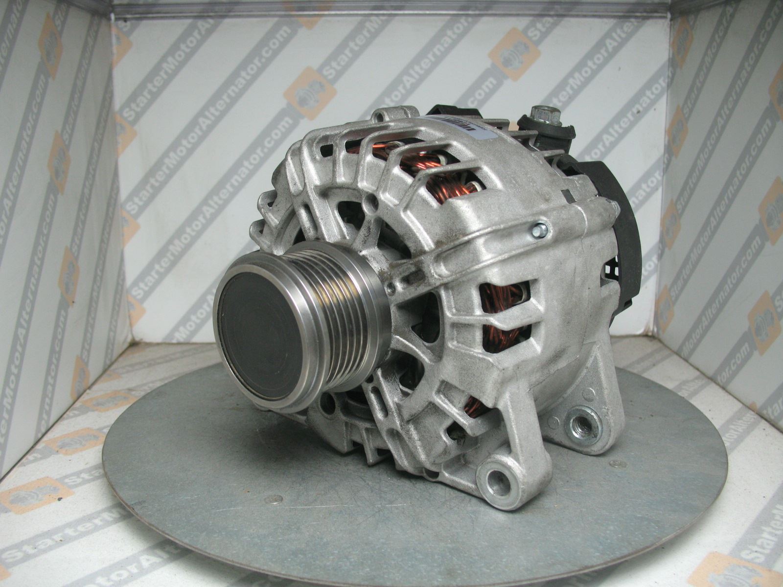 XIG1599 Alternator For Ford
