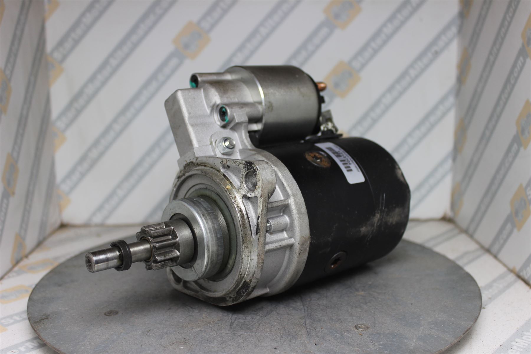 XIS3170 Starter Motor For Volkswagen