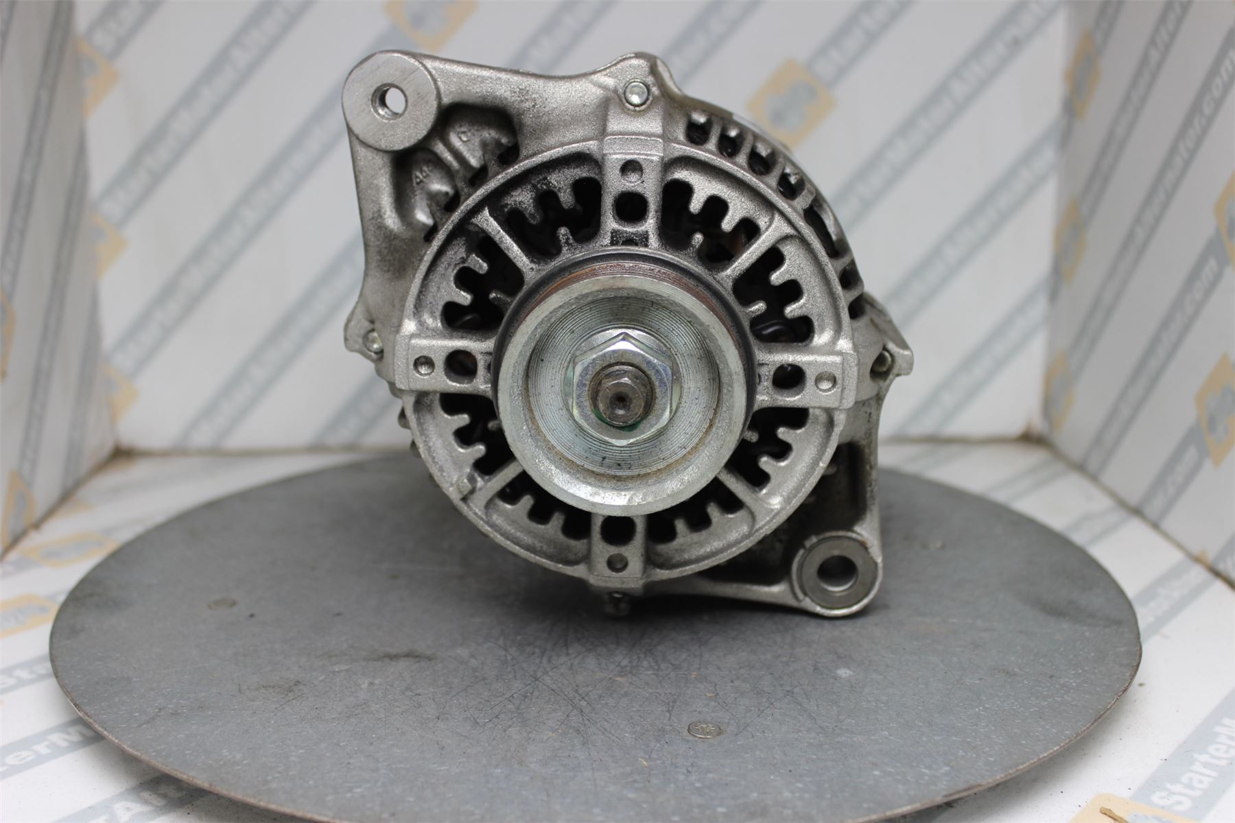 XIB1293 Alternator For Suzuki