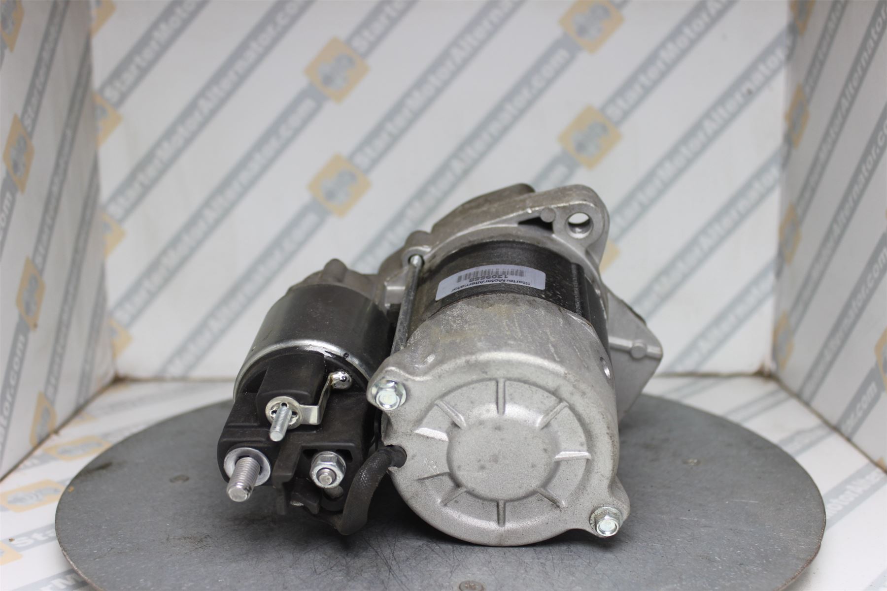 XIY3814 Starter Motor For Mercedes Benz / Renault / Smart