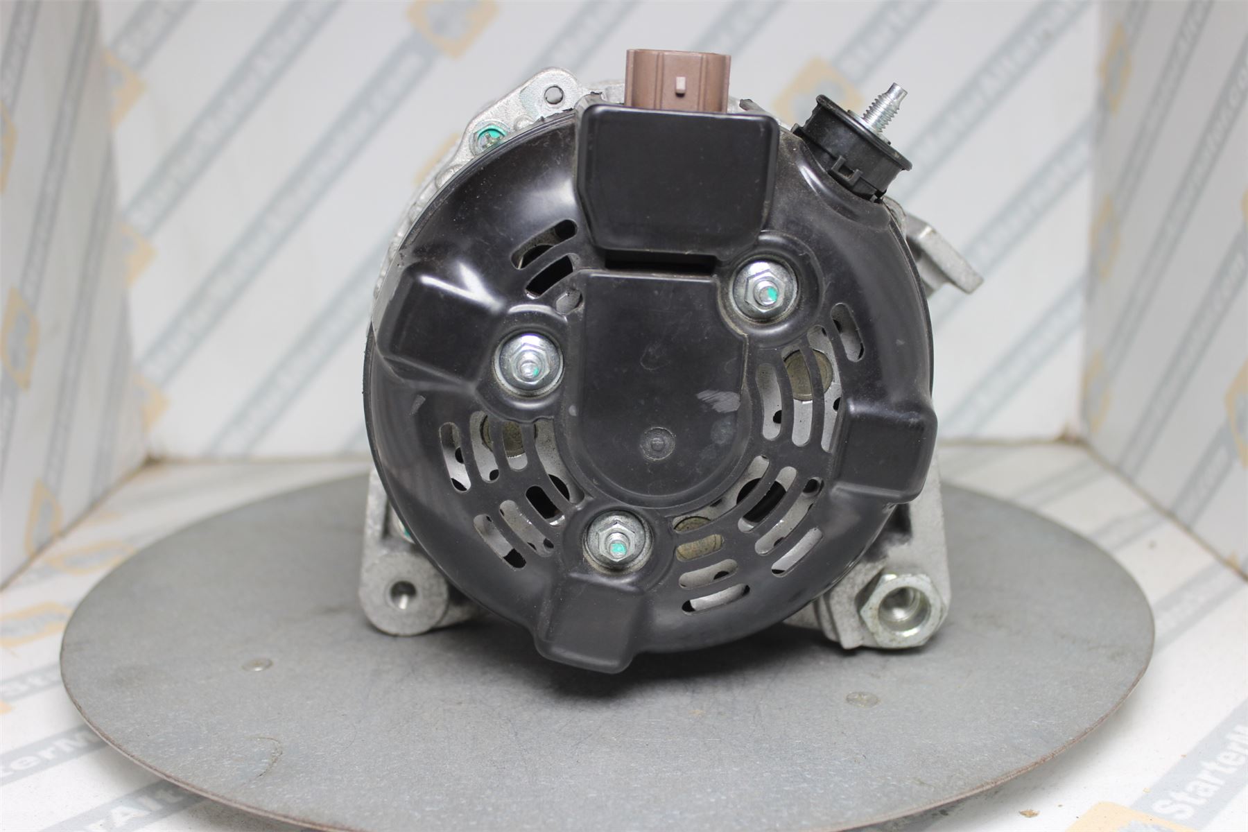 XIG1615 Alternator For Toyota