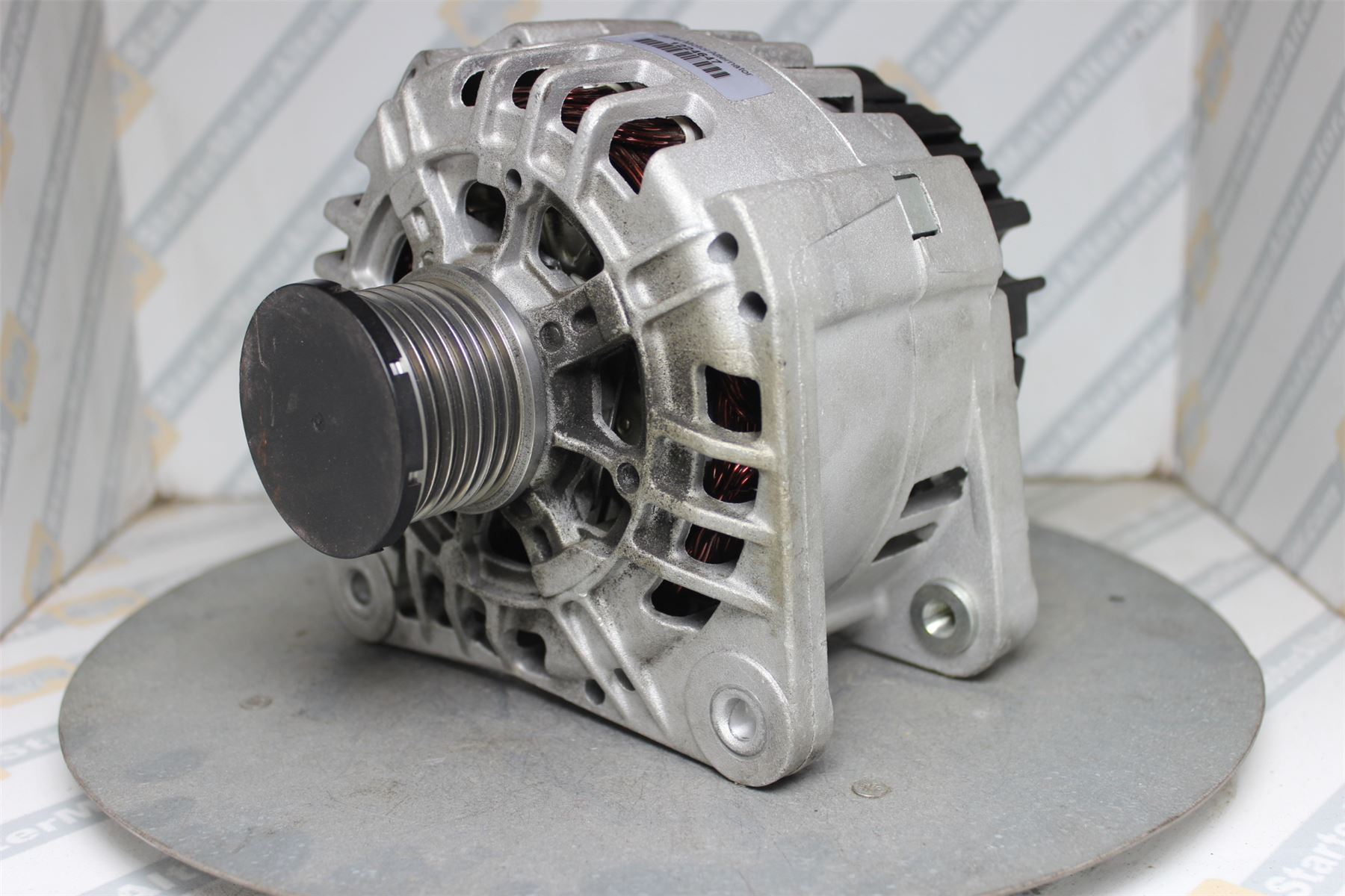 XIK3044 Alternator For Dacia / Renault