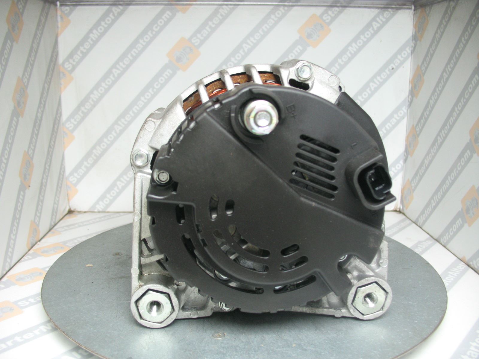 XIC1645 Alternator For Nissan / Opel / Renault / Vauxhall / Volvo