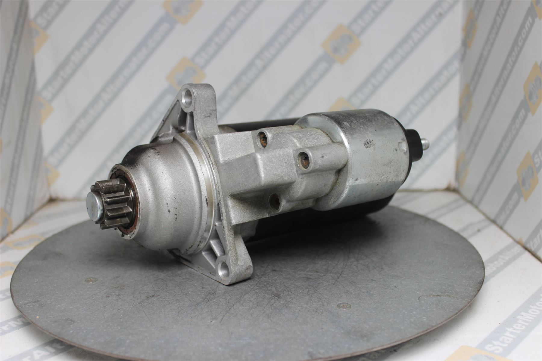 XIS1233 Starter Motor For Seat / Volkswagen