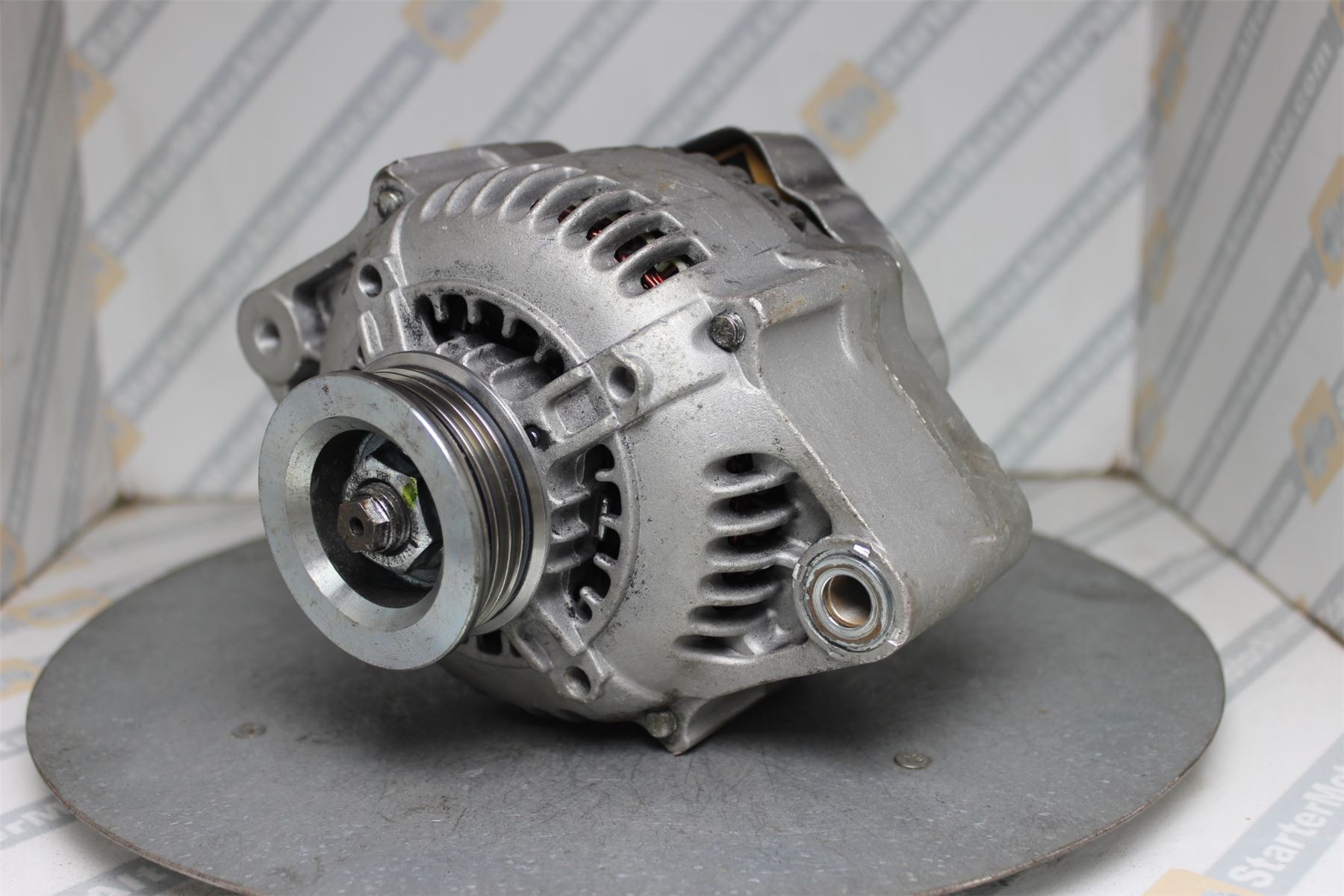 XIB1293 Alternator For Suzuki