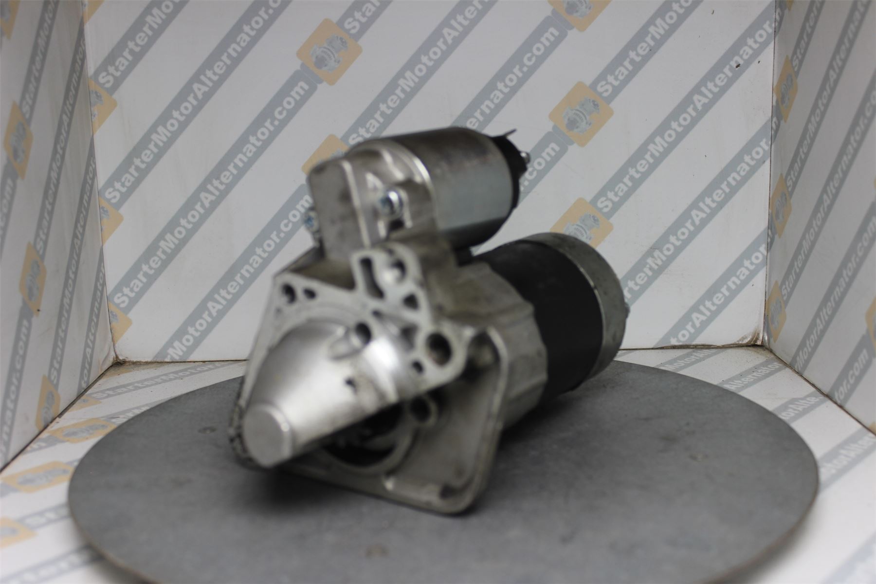 XIU1332 Starter Motor For Dacia / Mercedes Benz / Nissan / Renault