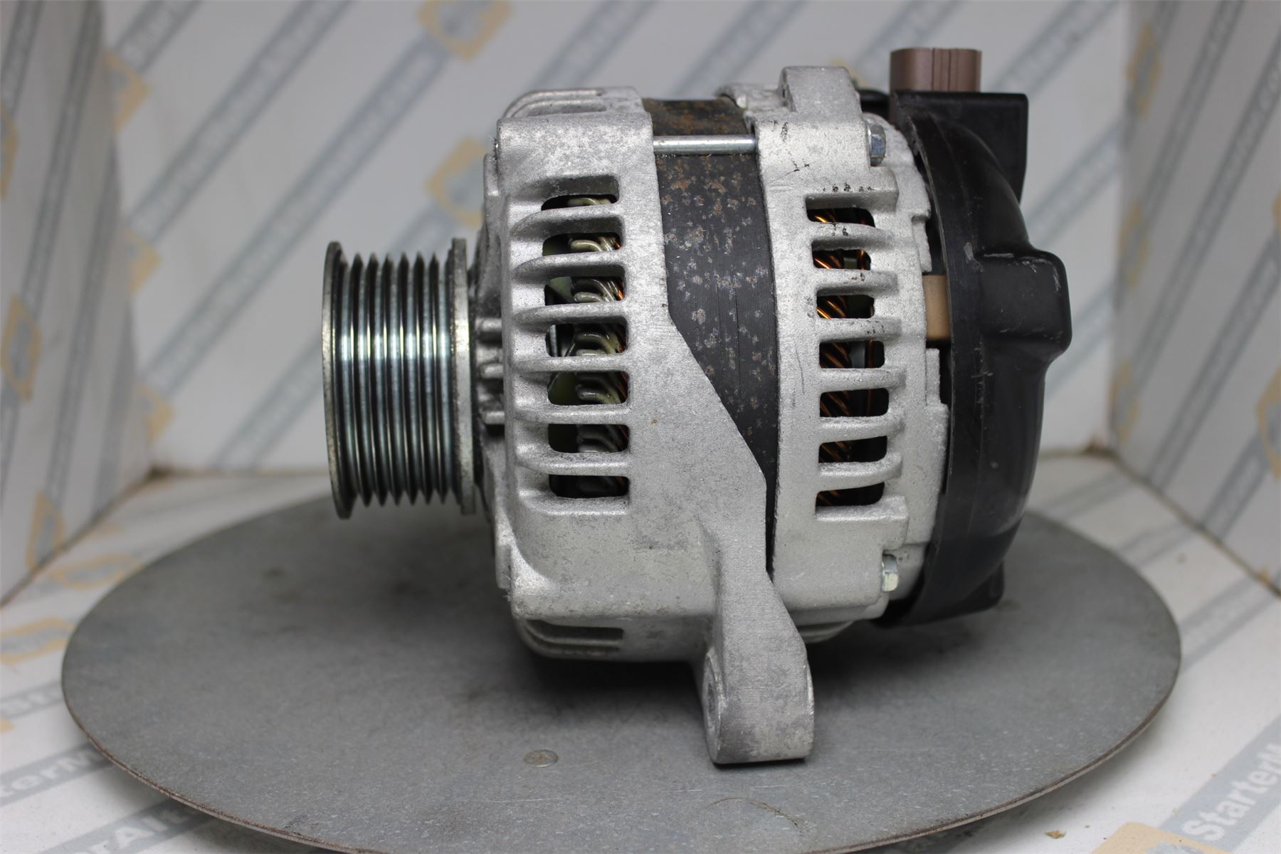 XIG1615 Alternator For Toyota