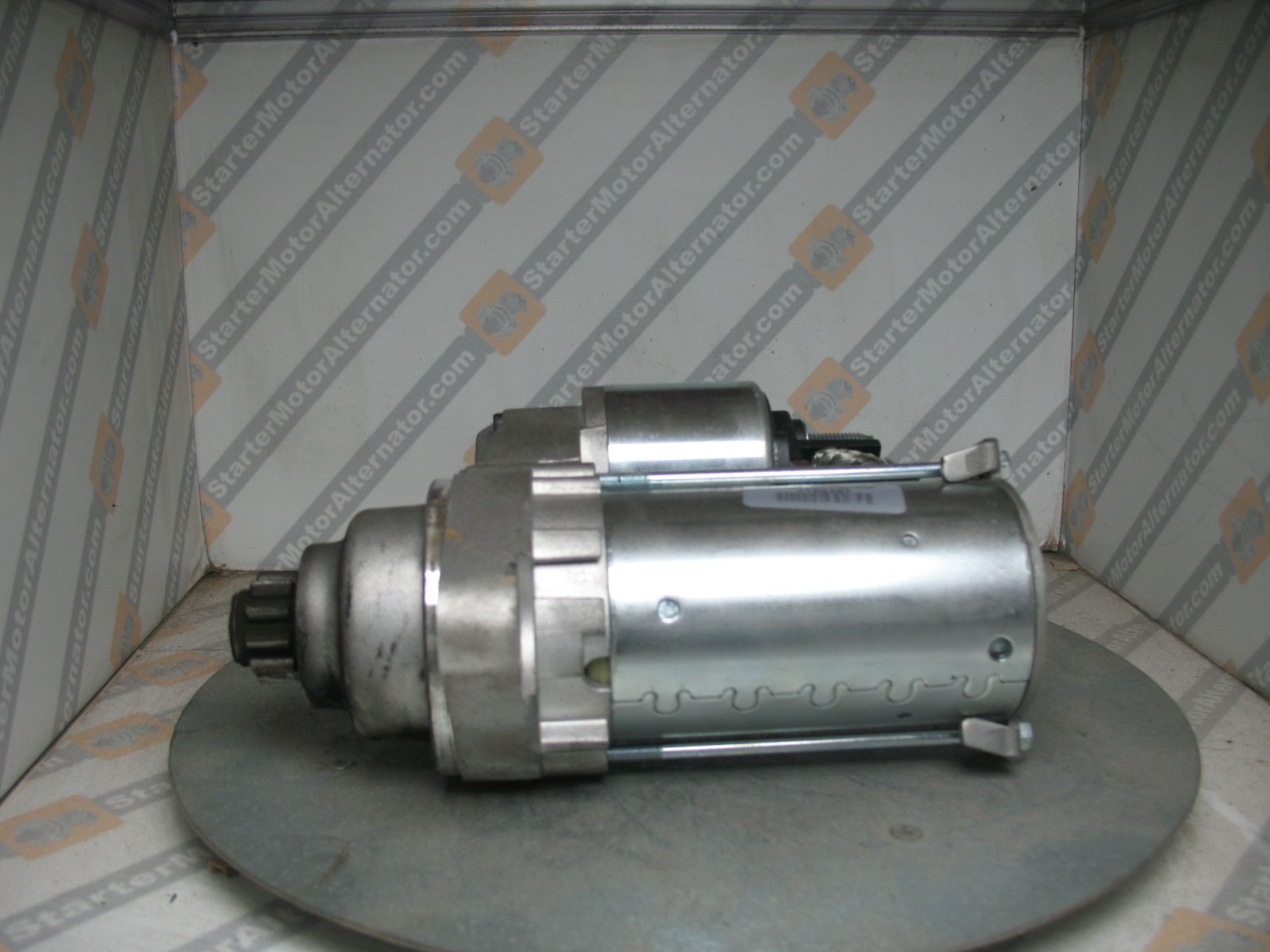 XIU1330 Starter Motor For Audi / Seat / Skoda / Volkswagen