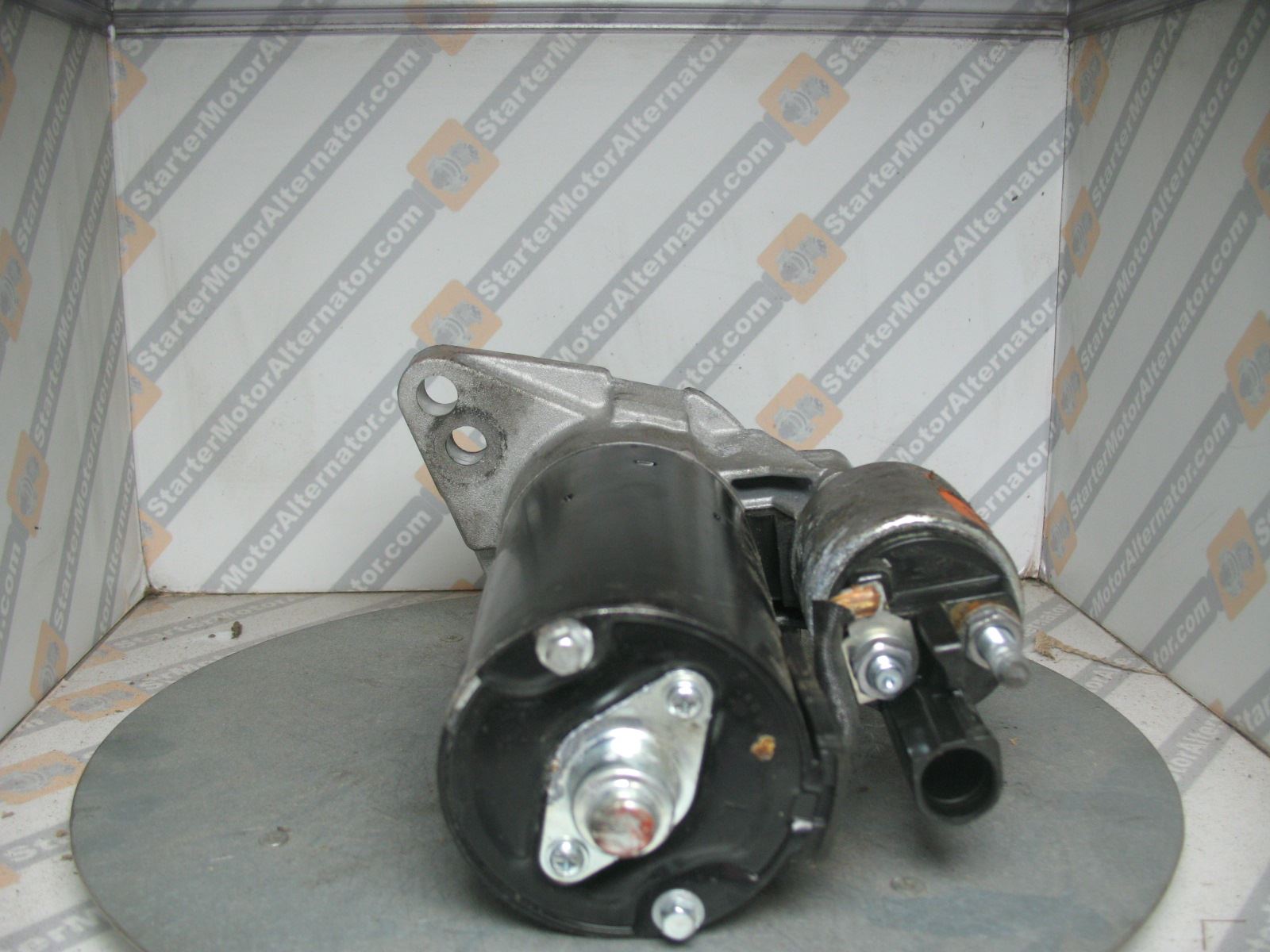 XIY2345 Starter Motor For Audi / Seat / Skoda / Volkswagen