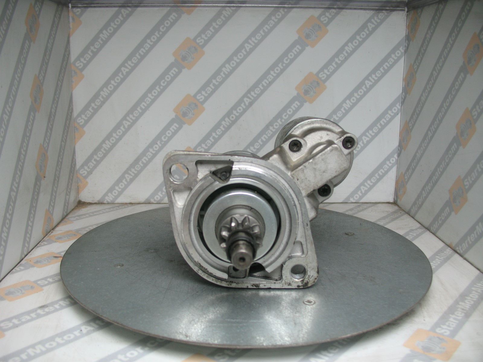 XIS3170 Starter Motor For Volkswagen