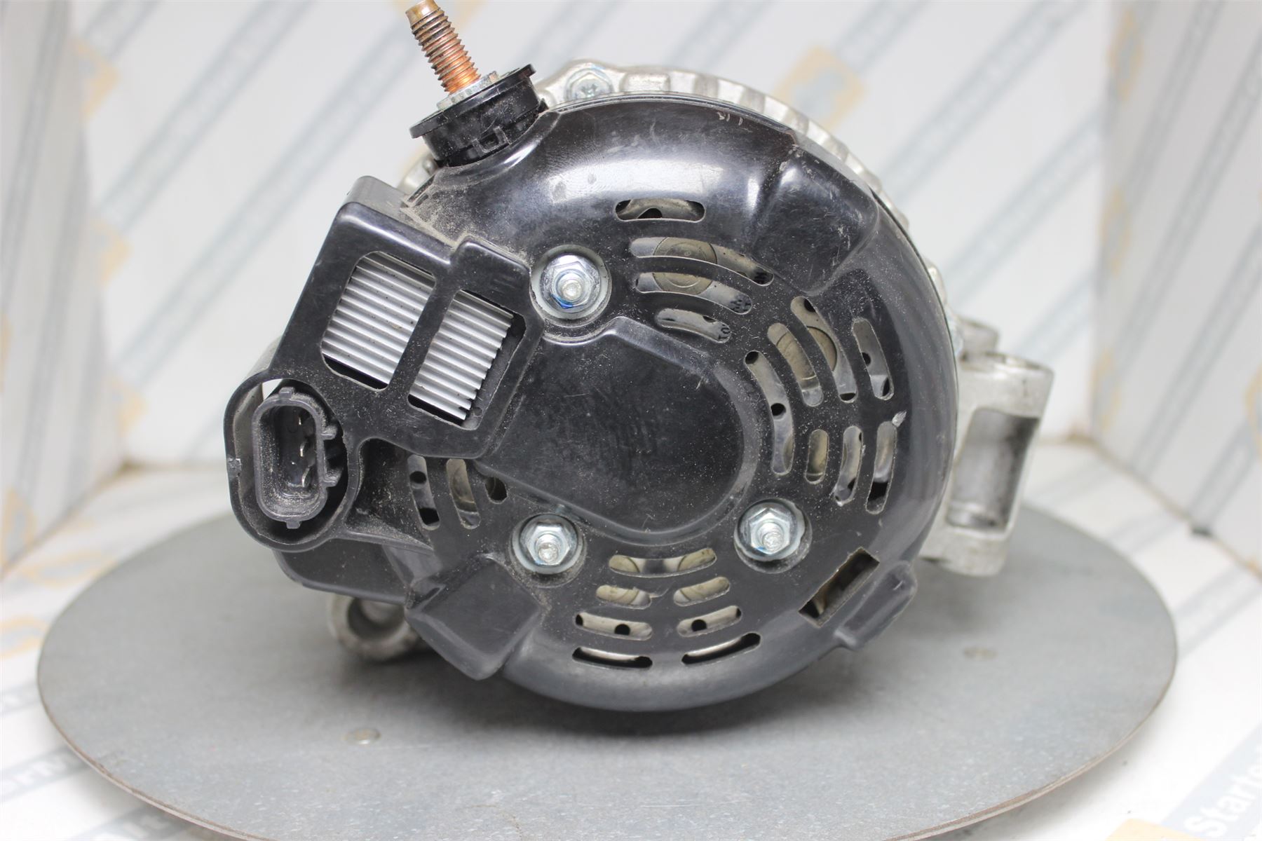 XIK3266 Alternator For Land Rover