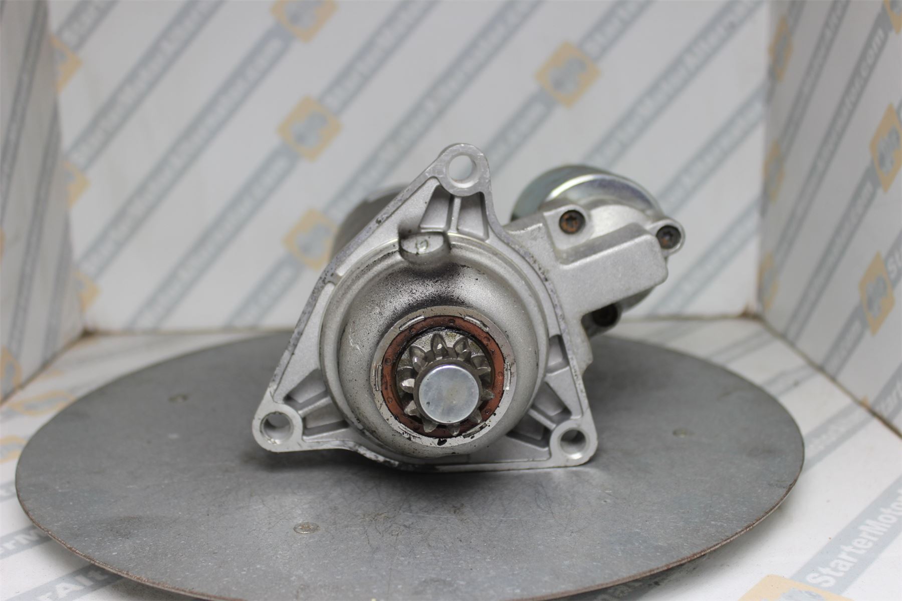 XIS1233 Starter Motor For Seat / Volkswagen
