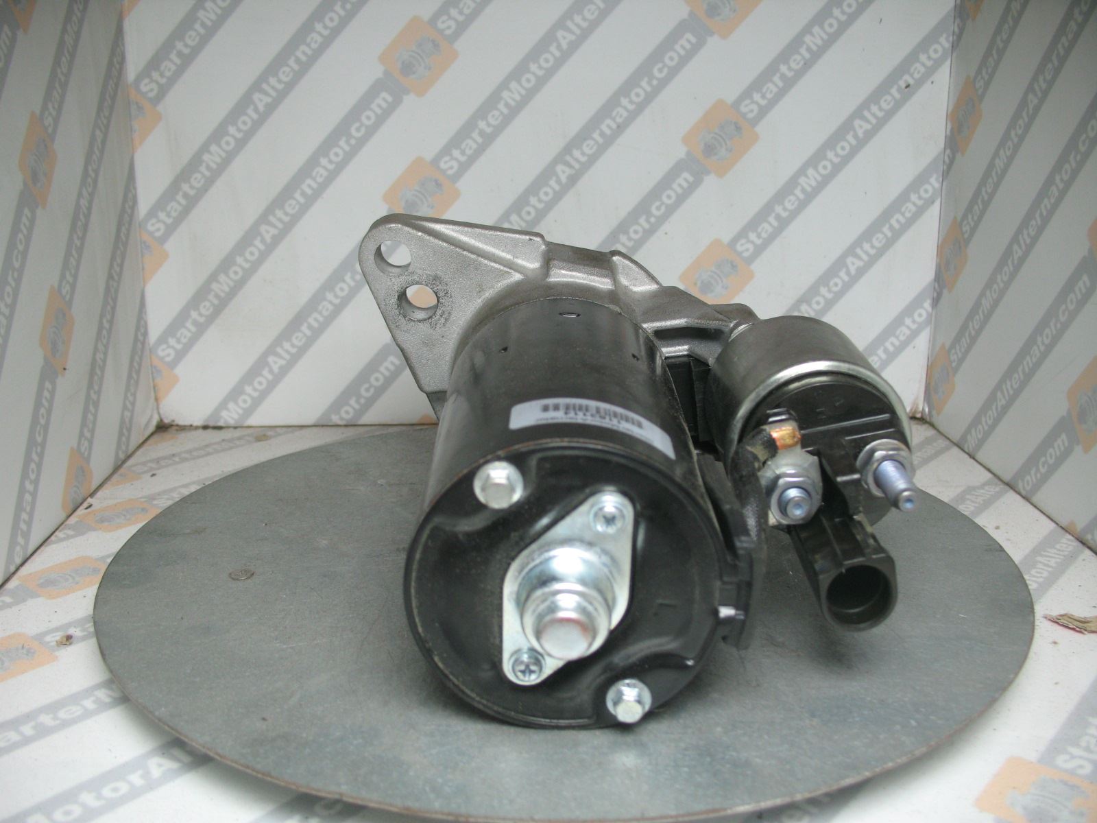 XIY2345 Starter Motor For Audi / Seat / Skoda / Volkswagen