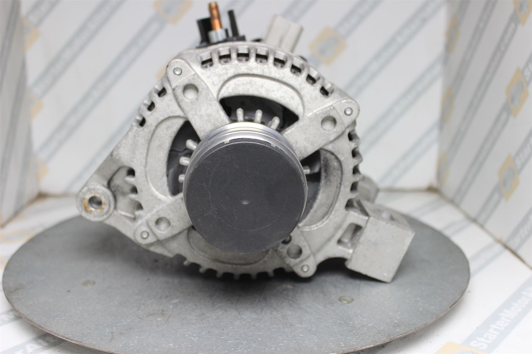 XIG1027 Alternator For Ford