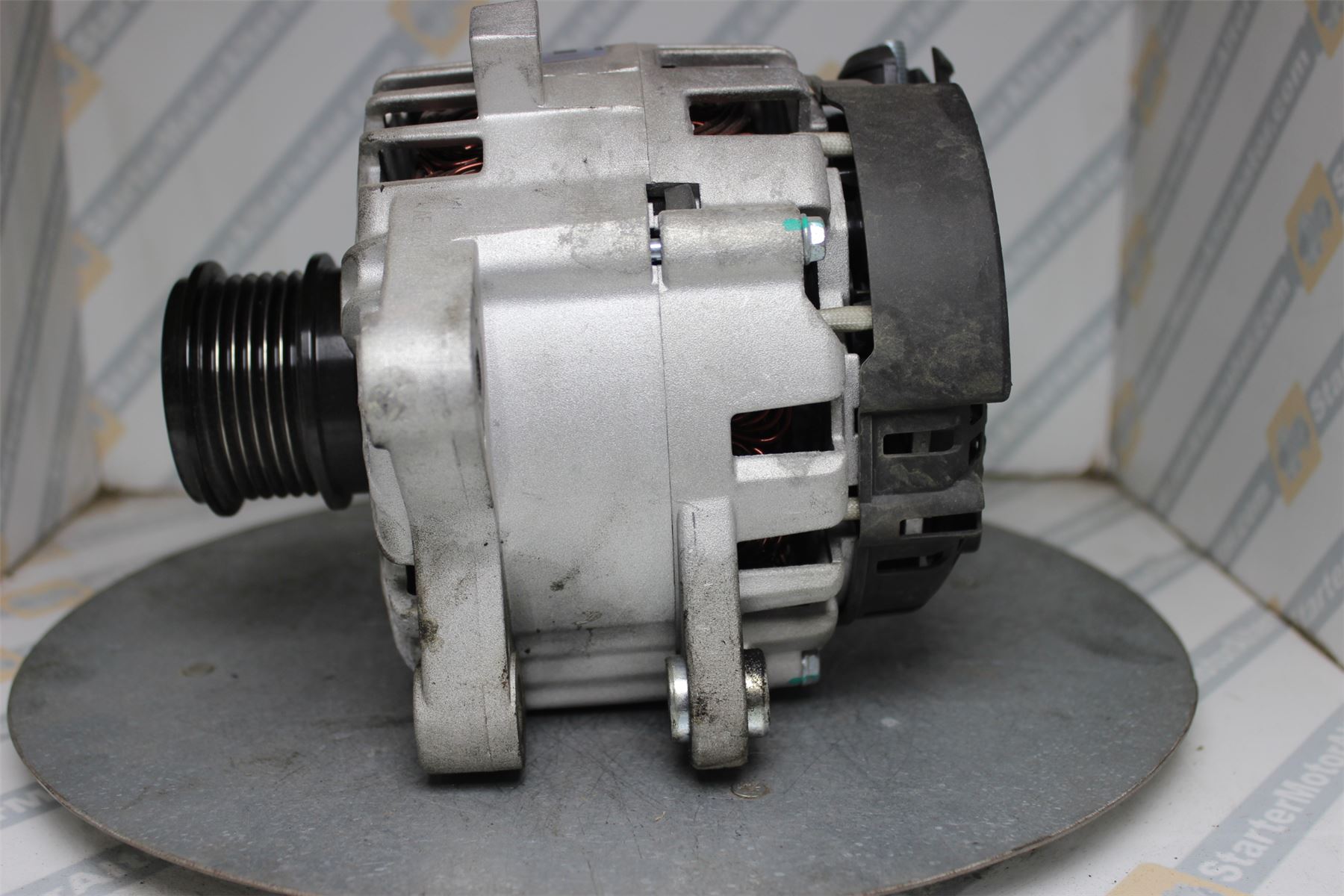 XIG1472 Alternator For Ford