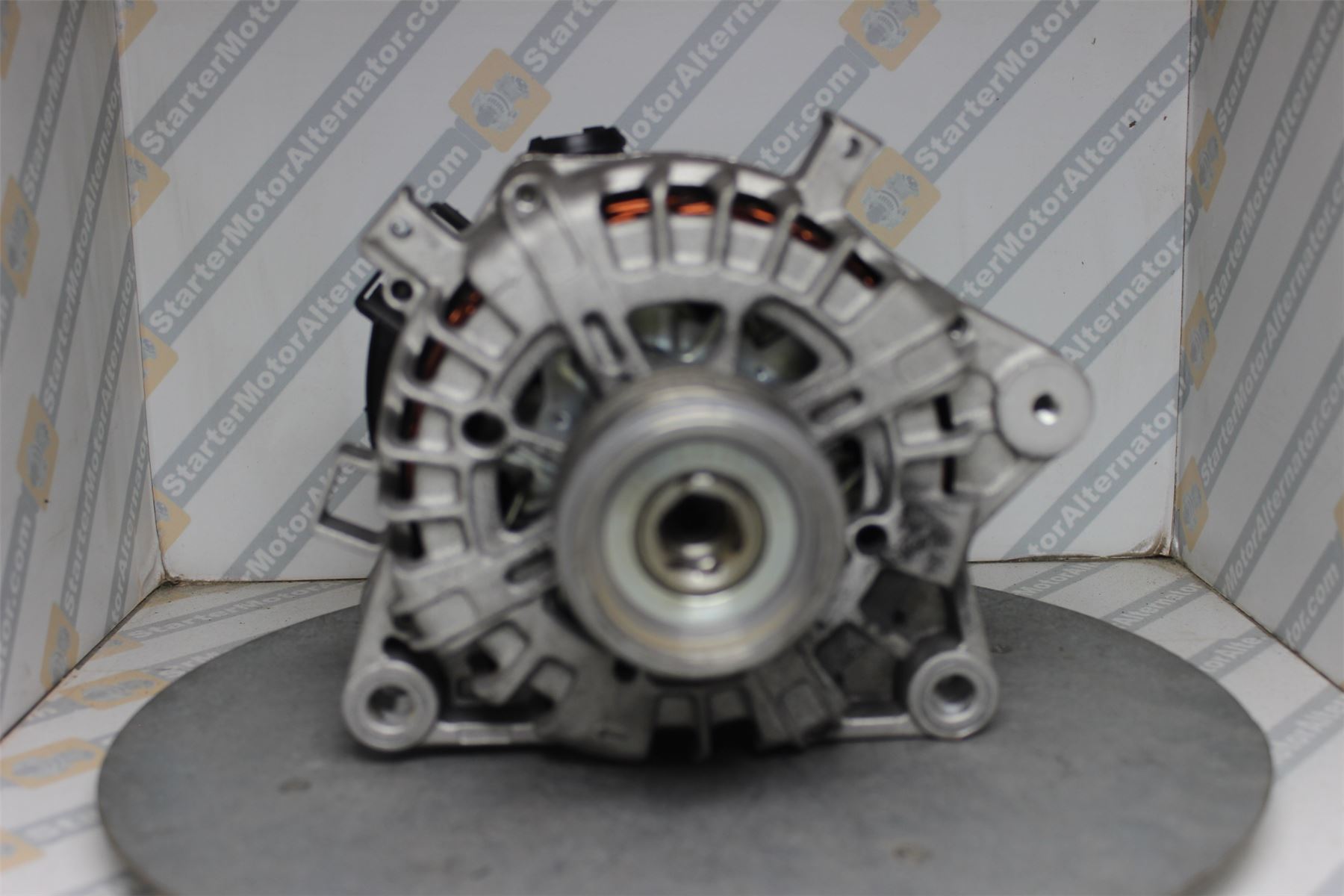 XIG1472 Alternator For Ford