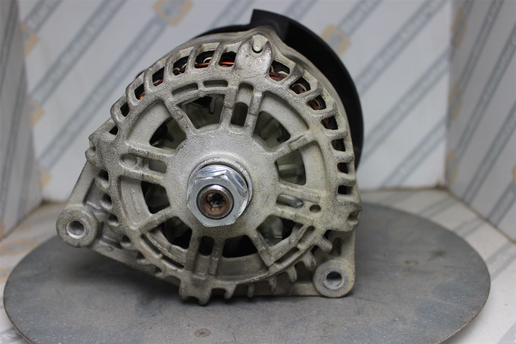 XIK2852 Alternator For Ford