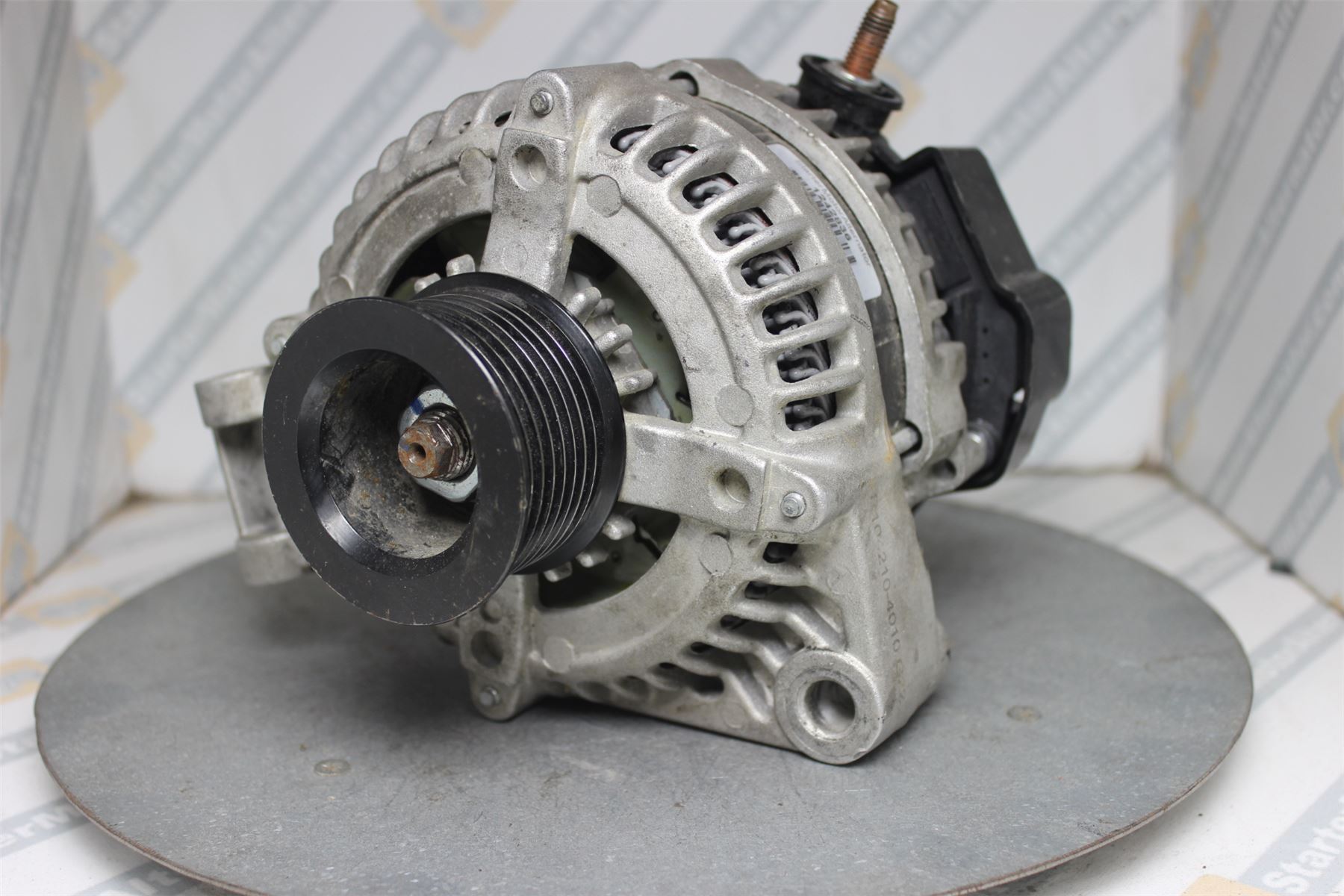 XIK3266 Alternator For Land Rover