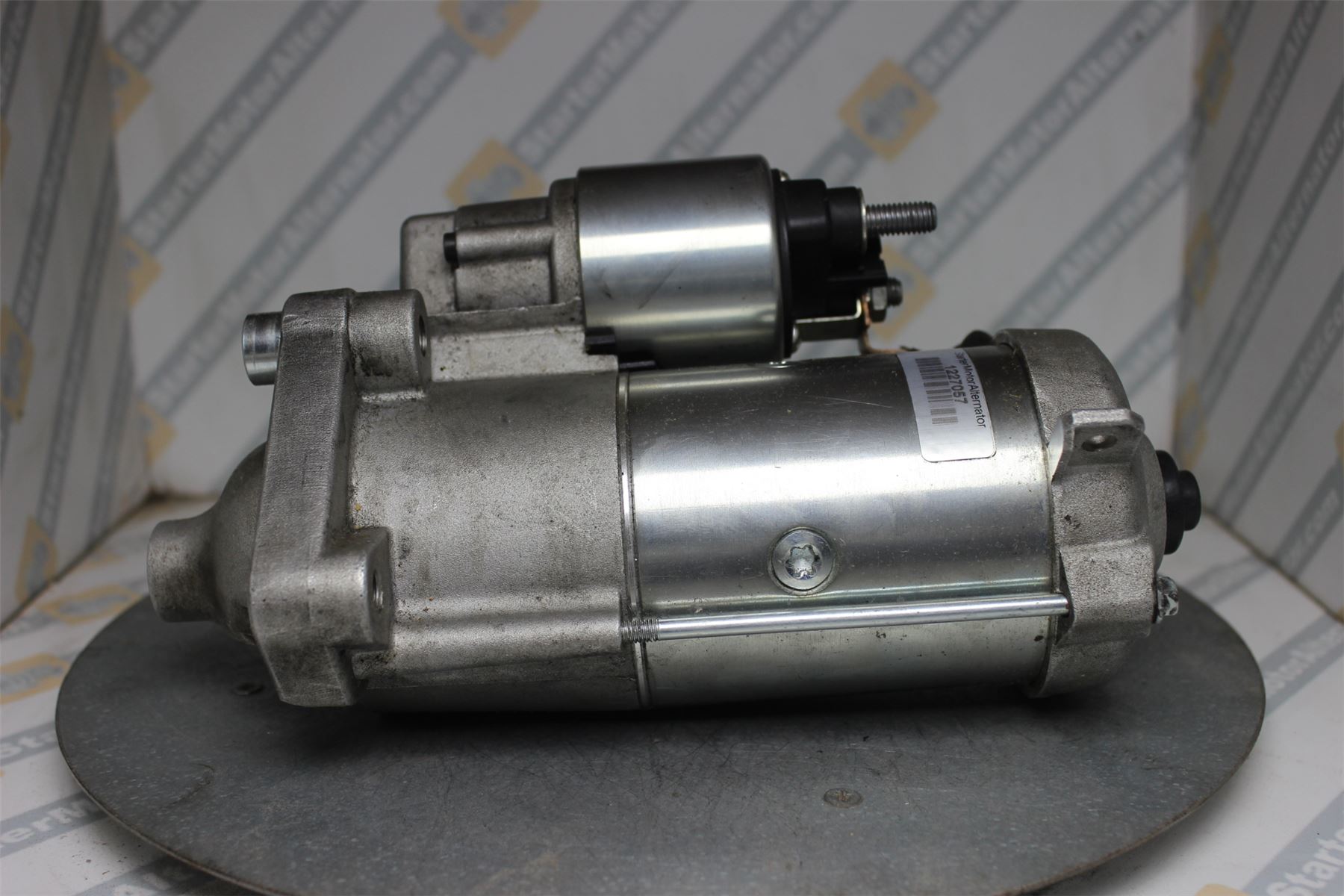 XIY3813 Starter Motor For Volvo