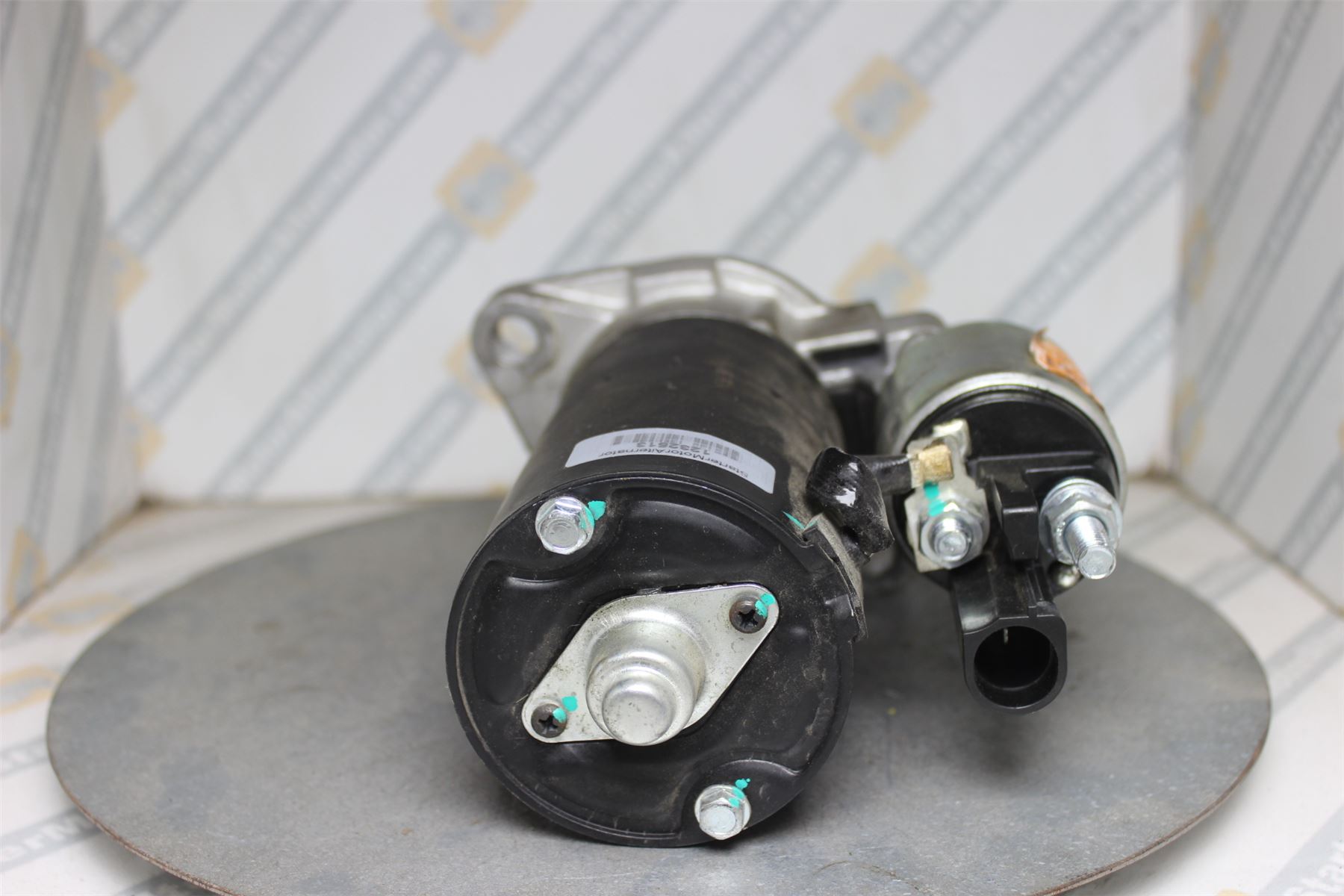 XIU1323 Starter Motor For Audi / Seat / Skoda / Volkswagen