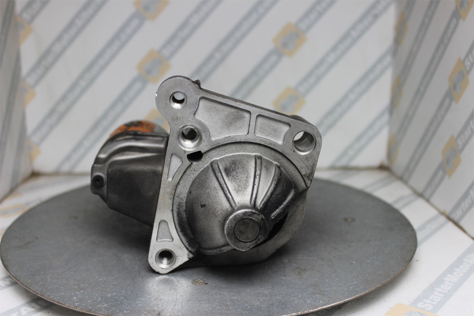 XIU1193 Starter Motor For Mitsubishi / Nissan / Opel / Renault / Suzuki / Vauxhall