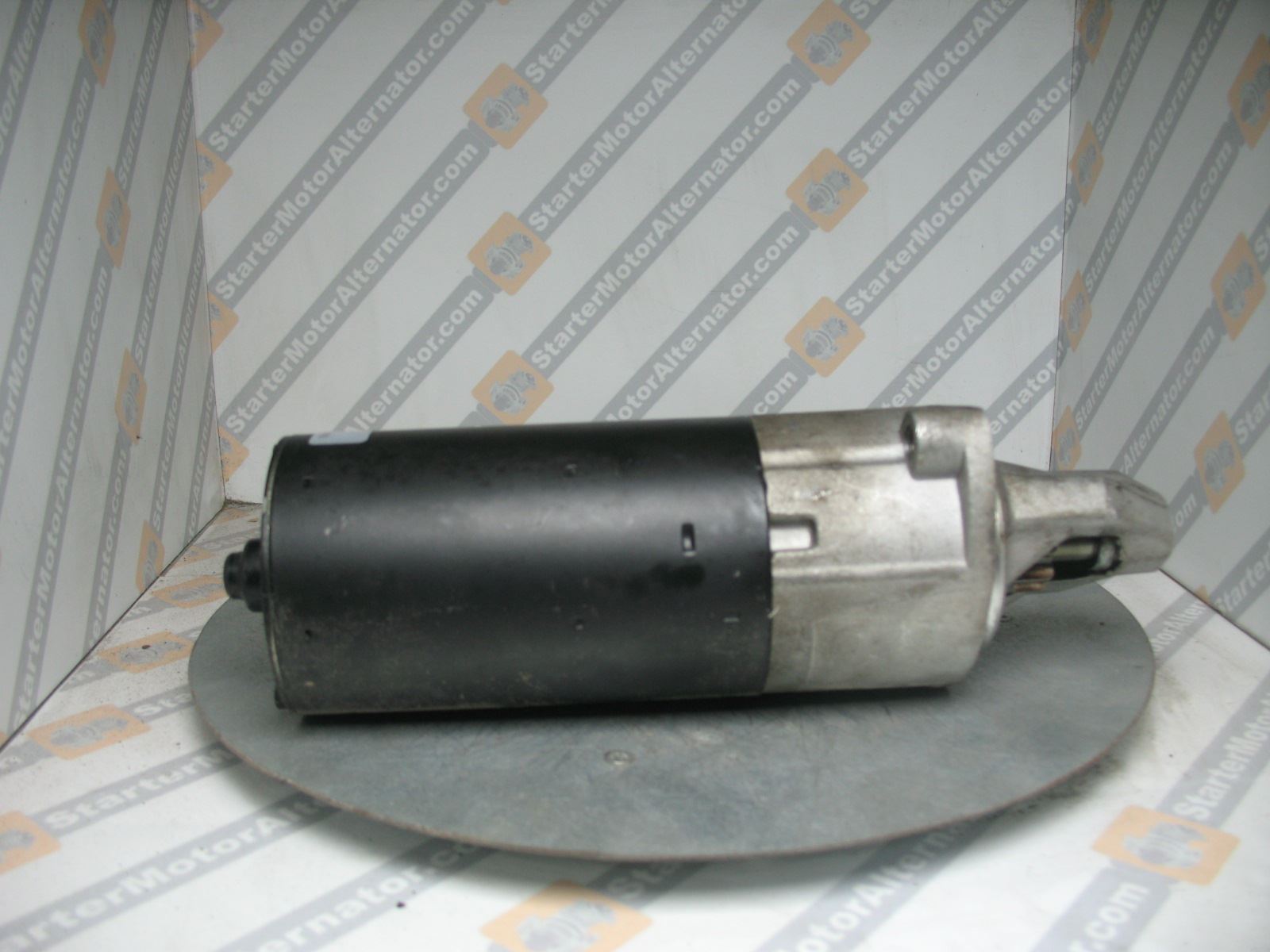 XIY1585 Starter Motor For Chrysler / Jeep / Maybach / Mercedes Benz